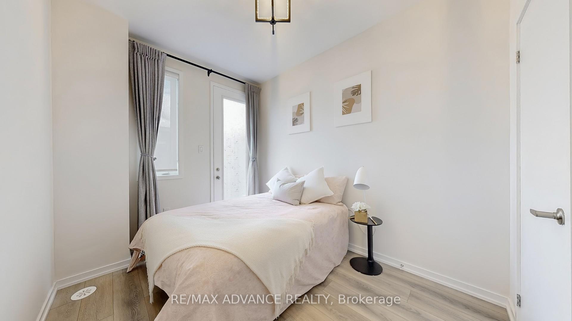 Photo 24 of 33 Origin Way, Vaughan, Patterson — HOMEH