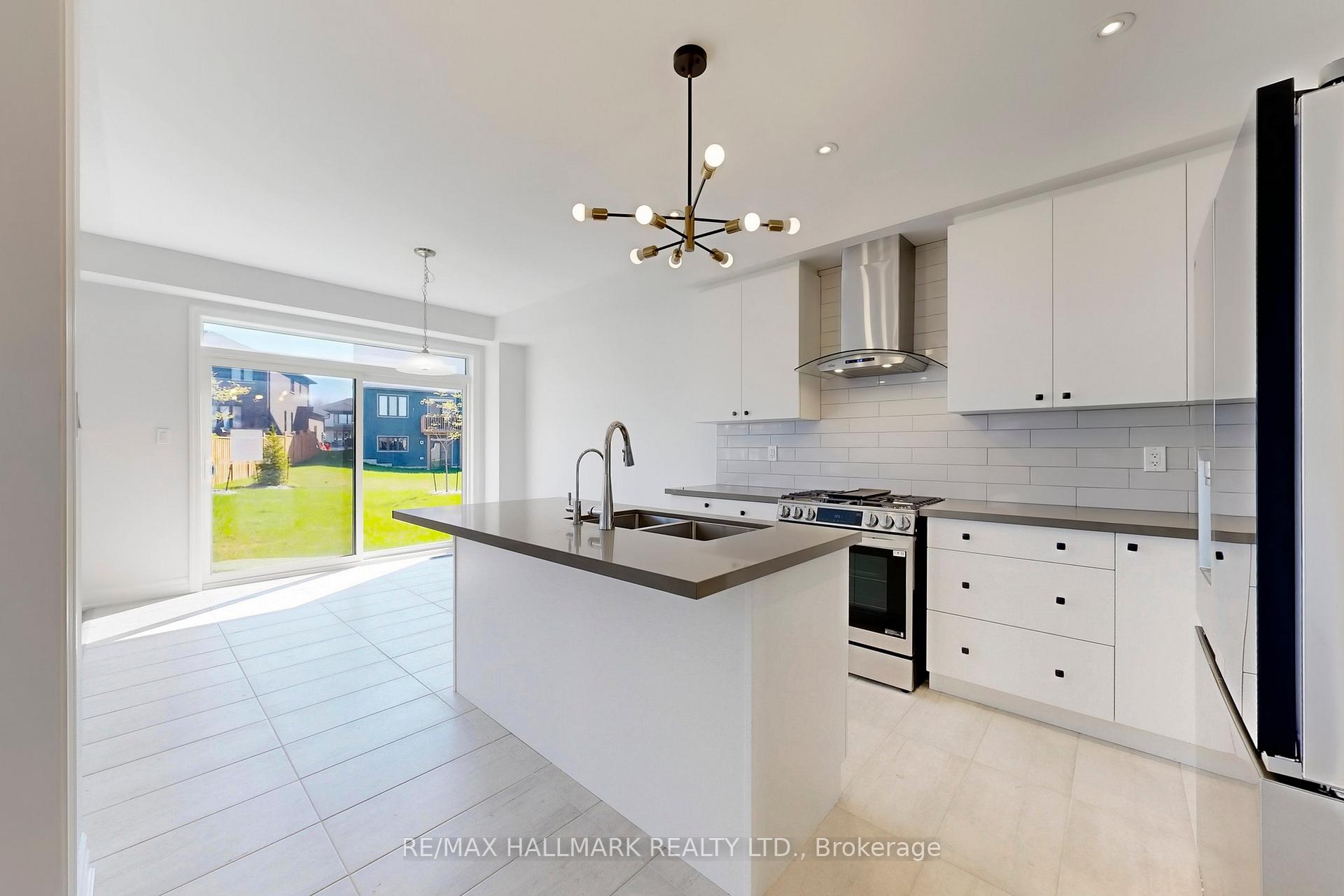 Photo 15 of 34 Nicort Road, Wasaga Beach — HOMEH
