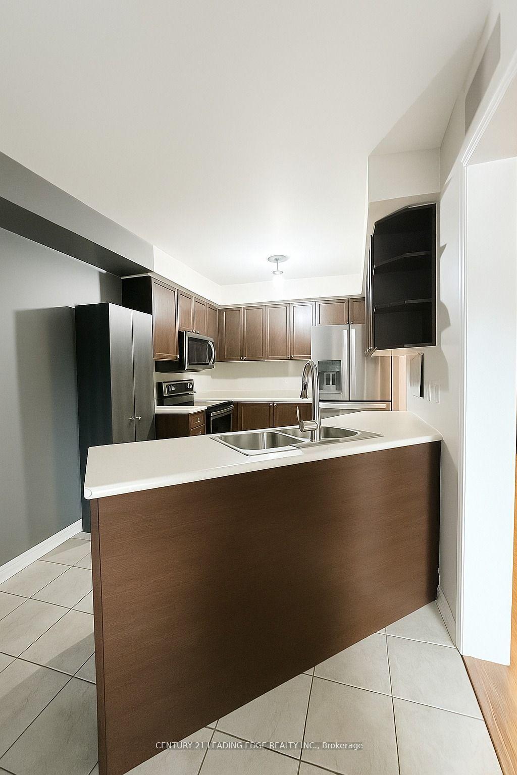 Photo 5 of 68 Barkdale Way, Whitby, Pringle Creek — HOMEH