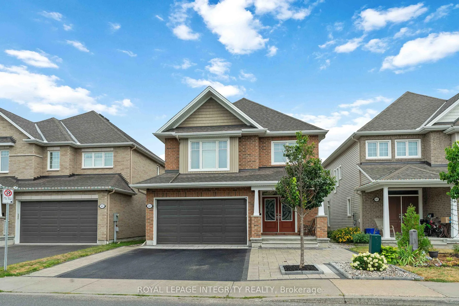 Photo 2 of 563 Egret Way, Ottawa, Barrhaven - Half Moon Bay — HOMEH