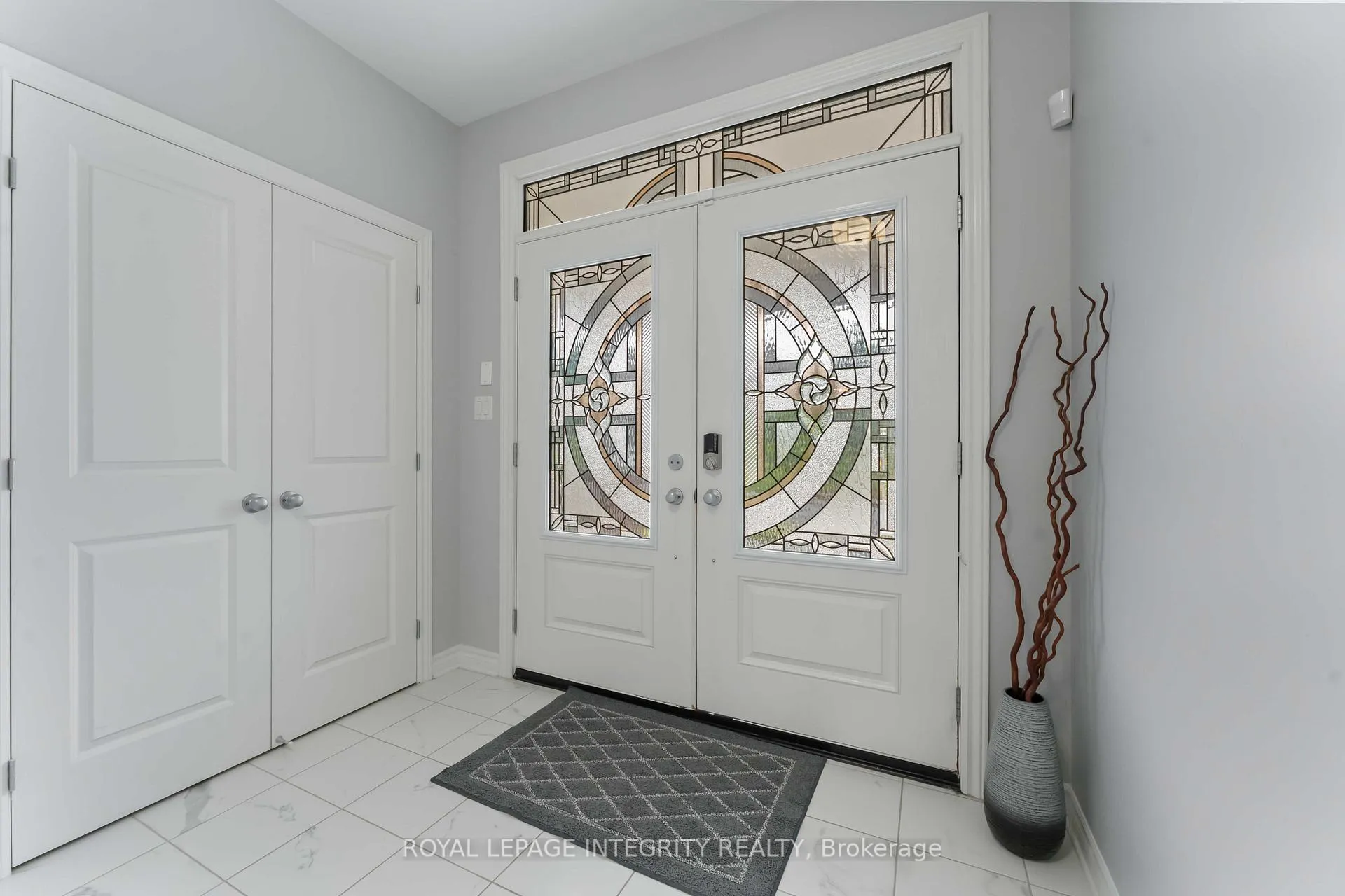 Photo 3 of 563 Egret Way, Ottawa, Barrhaven - Half Moon Bay — HOMEH