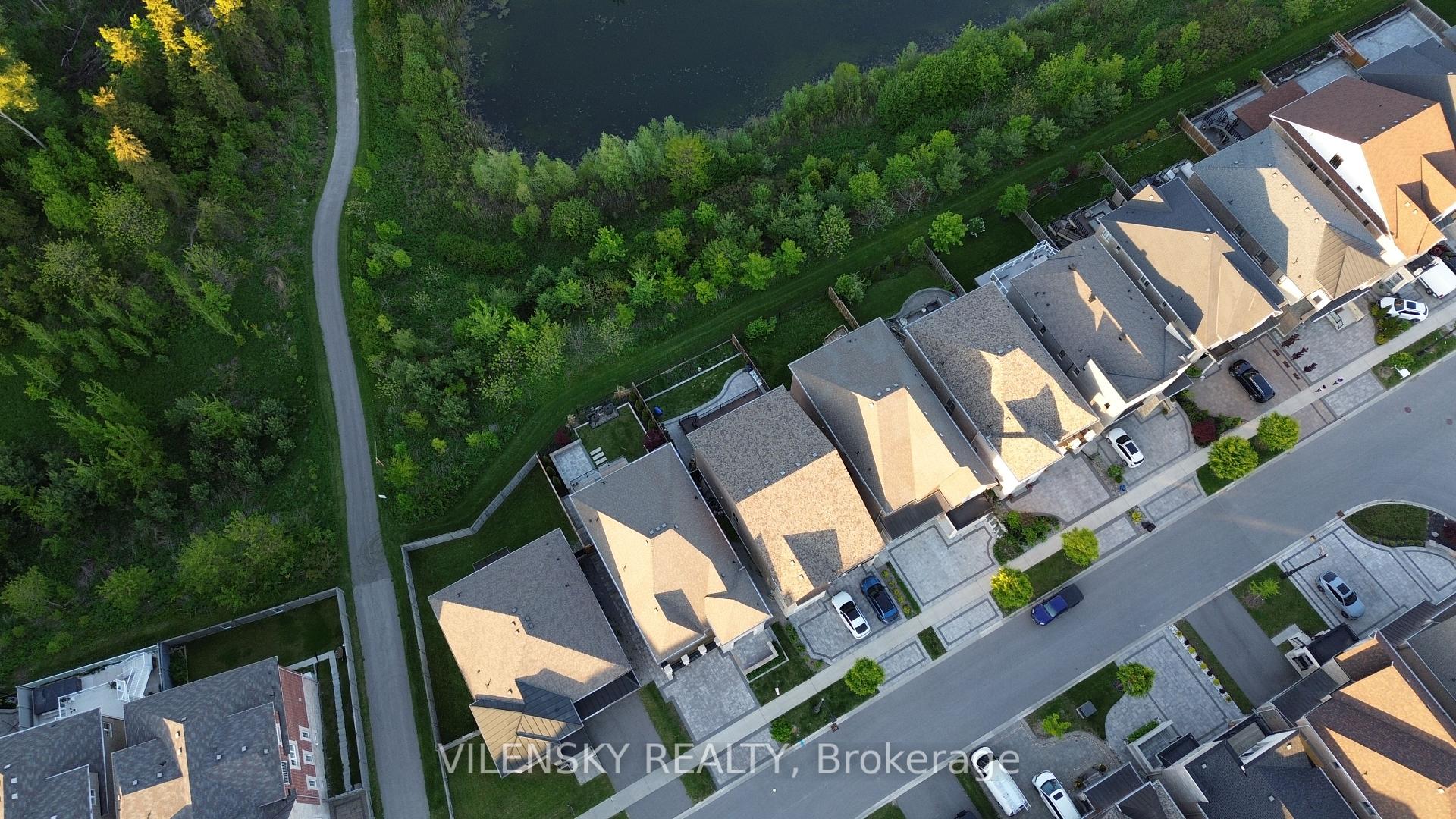 Photo 2 of 37 Hurst Avenue, Vaughan, Patterson — HOMEH