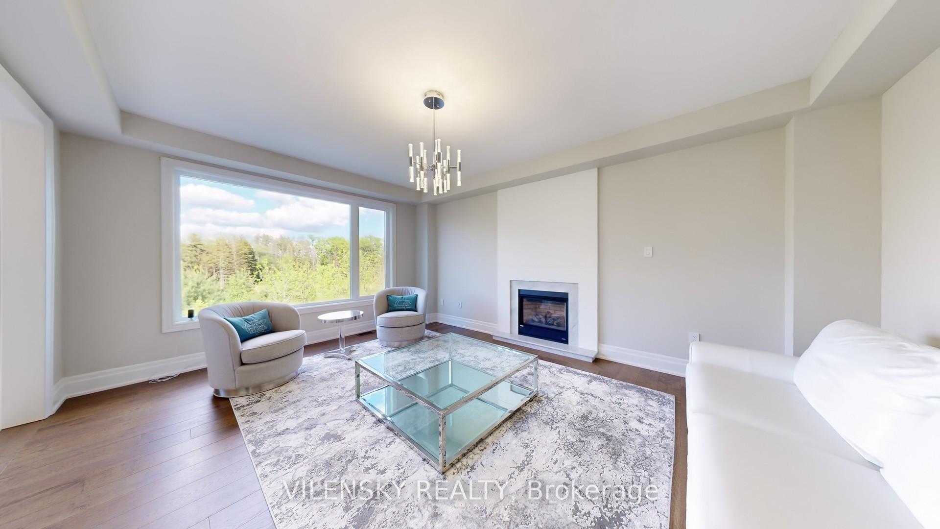 Photo 5 of 37 Hurst Avenue, Vaughan, Patterson — HOMEH