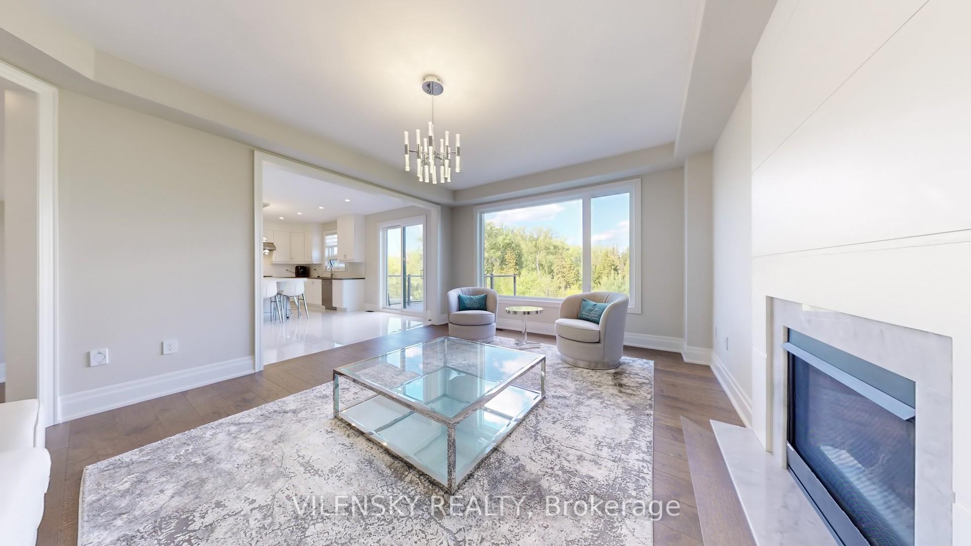 Photo 6 of 37 Hurst Avenue, Vaughan, Patterson — HOMEH