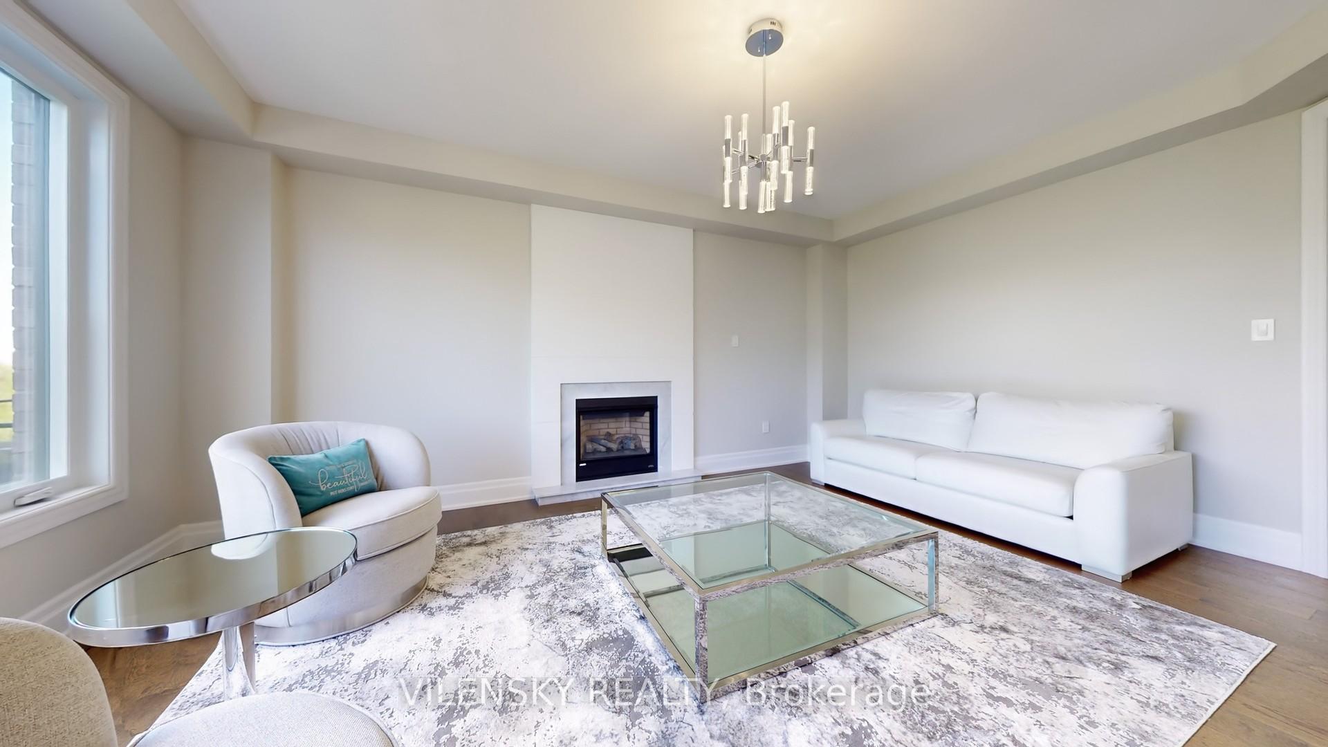 Photo 8 of 37 Hurst Avenue, Vaughan, Patterson — HOMEH