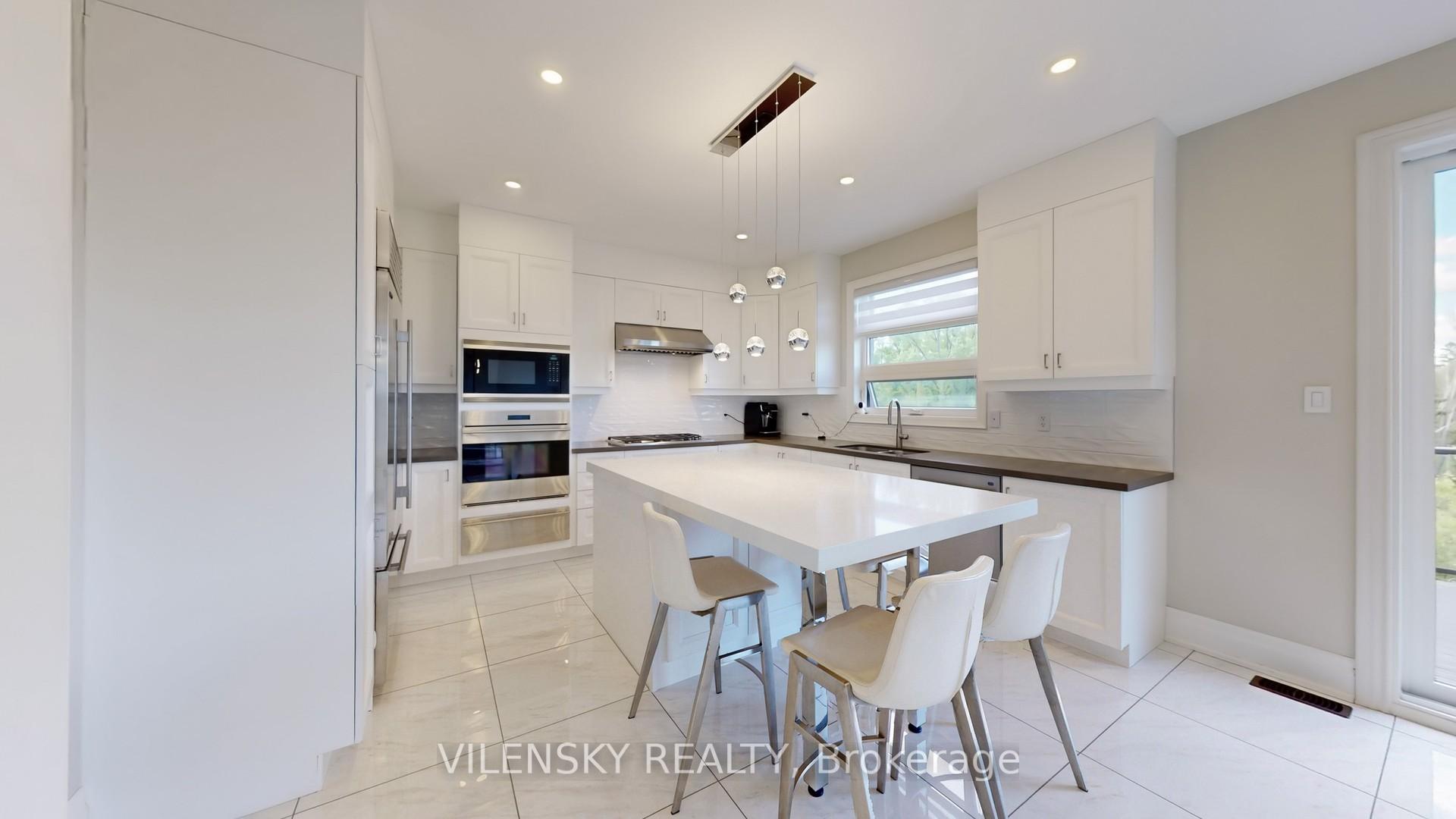 Photo 10 of 37 Hurst Avenue, Vaughan, Patterson — HOMEH