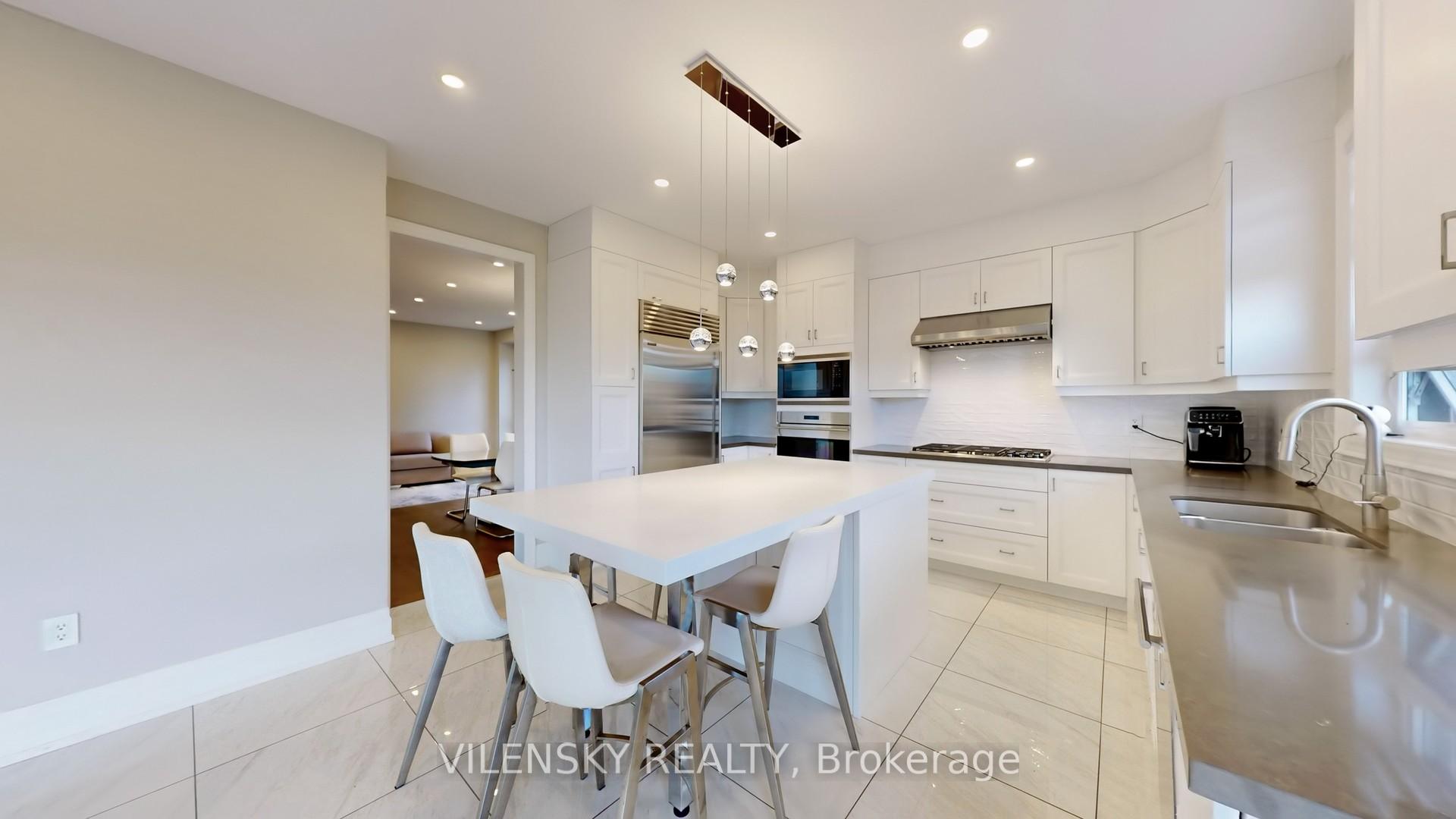 Photo 11 of 37 Hurst Avenue, Vaughan, Patterson — HOMEH