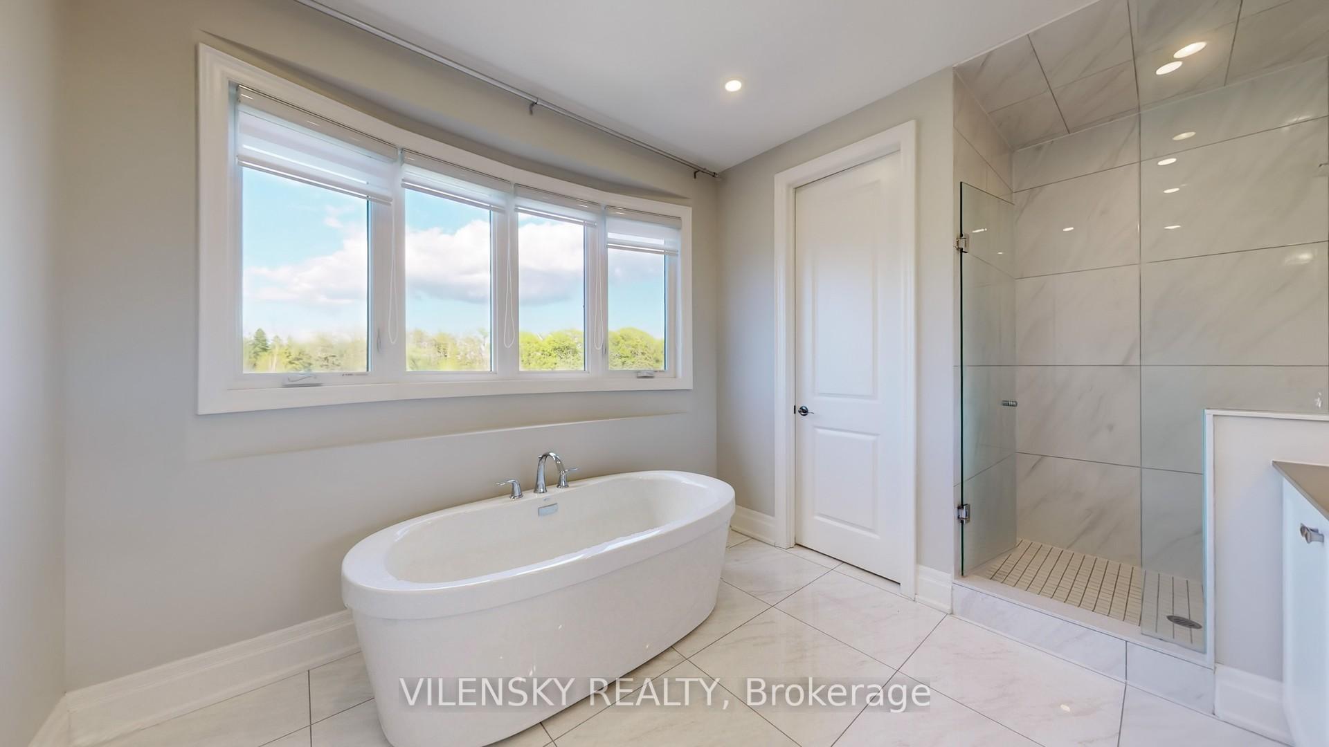 Photo 26 of 37 Hurst Avenue, Vaughan, Patterson — HOMEH