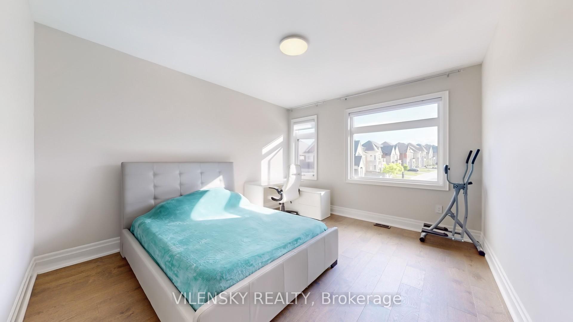 Photo 32 of 37 Hurst Avenue, Vaughan, Patterson — HOMEH
