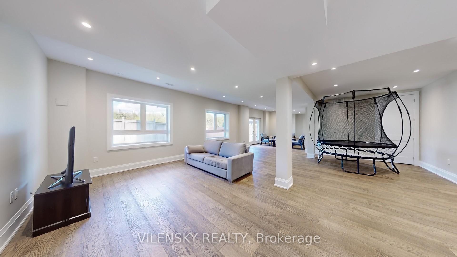 Photo 36 of 37 Hurst Avenue, Vaughan, Patterson — HOMEH