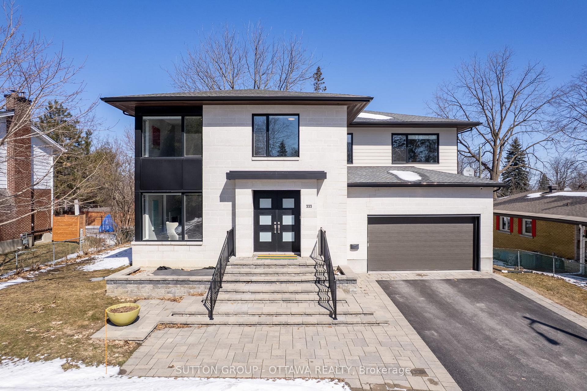 Front of 333 Summit Avenue W