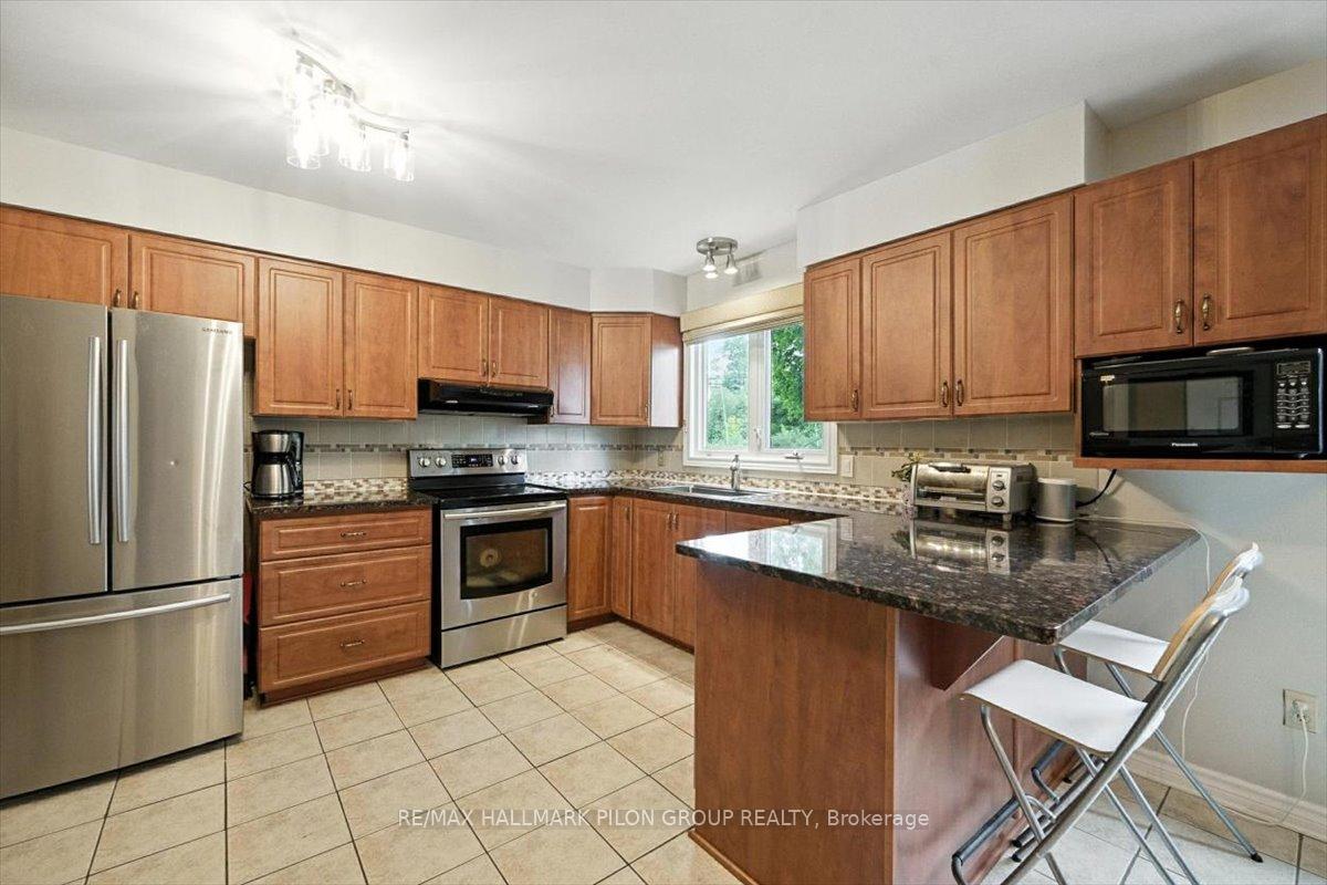 Photo 2 of 3351 Chilliwack Way, Ottawa, Sawmill Creek/Timbermill — HOMEH