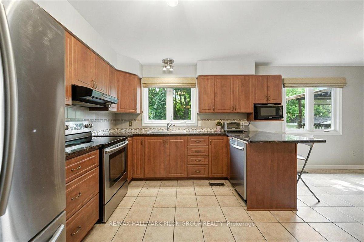 Photo 3 of 3351 Chilliwack Way, Ottawa, Sawmill Creek/Timbermill — HOMEH
