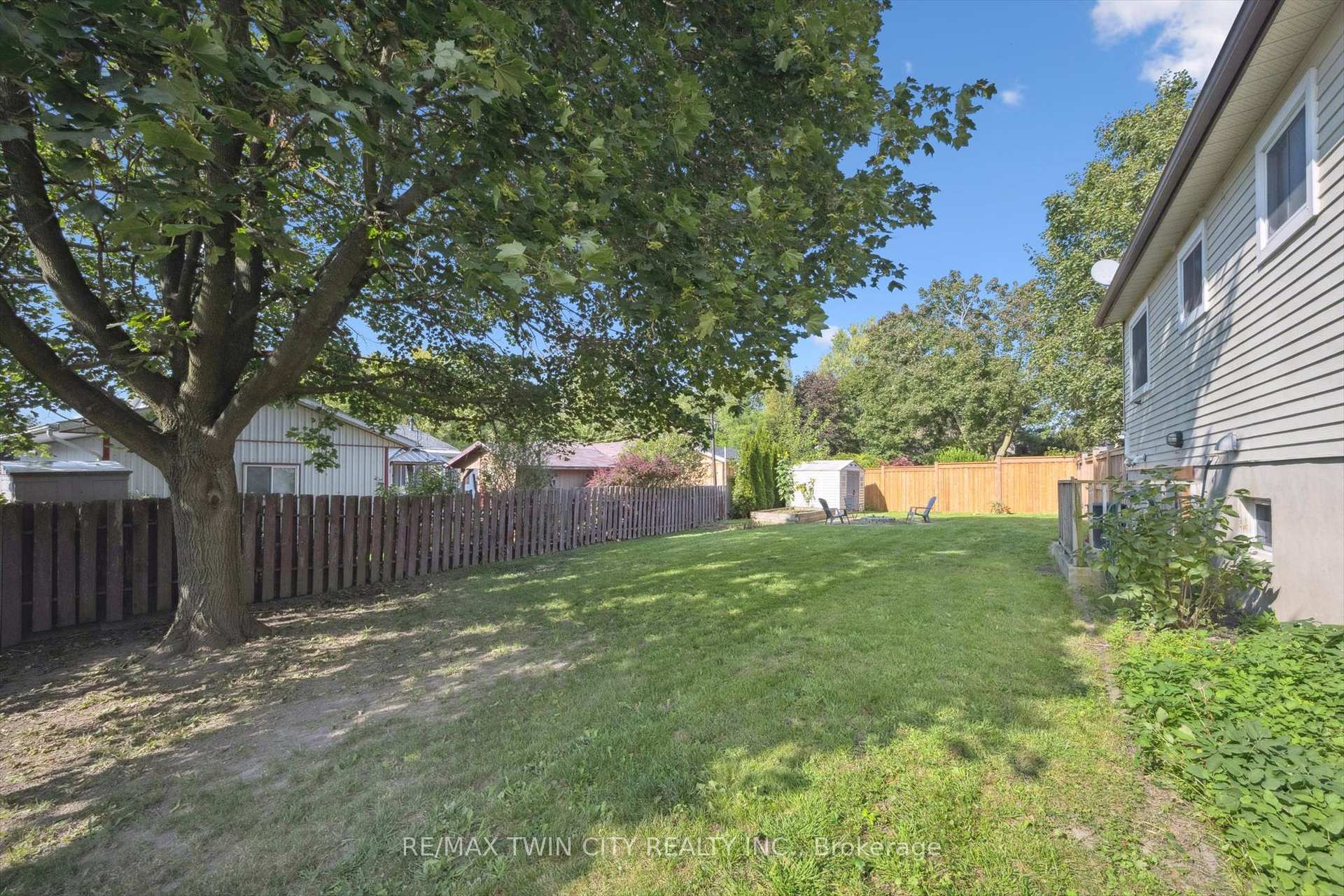 Photo 25 of 230 Arris Crescent, West Perth, Mitchell — HOMEH