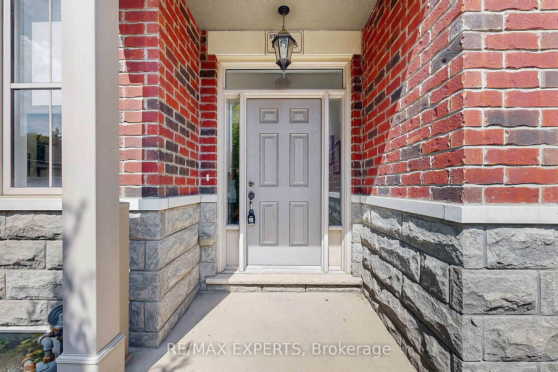 Photo 2 of Unit 5, 8 Church Street, Vaughan, Maple — HOMEH