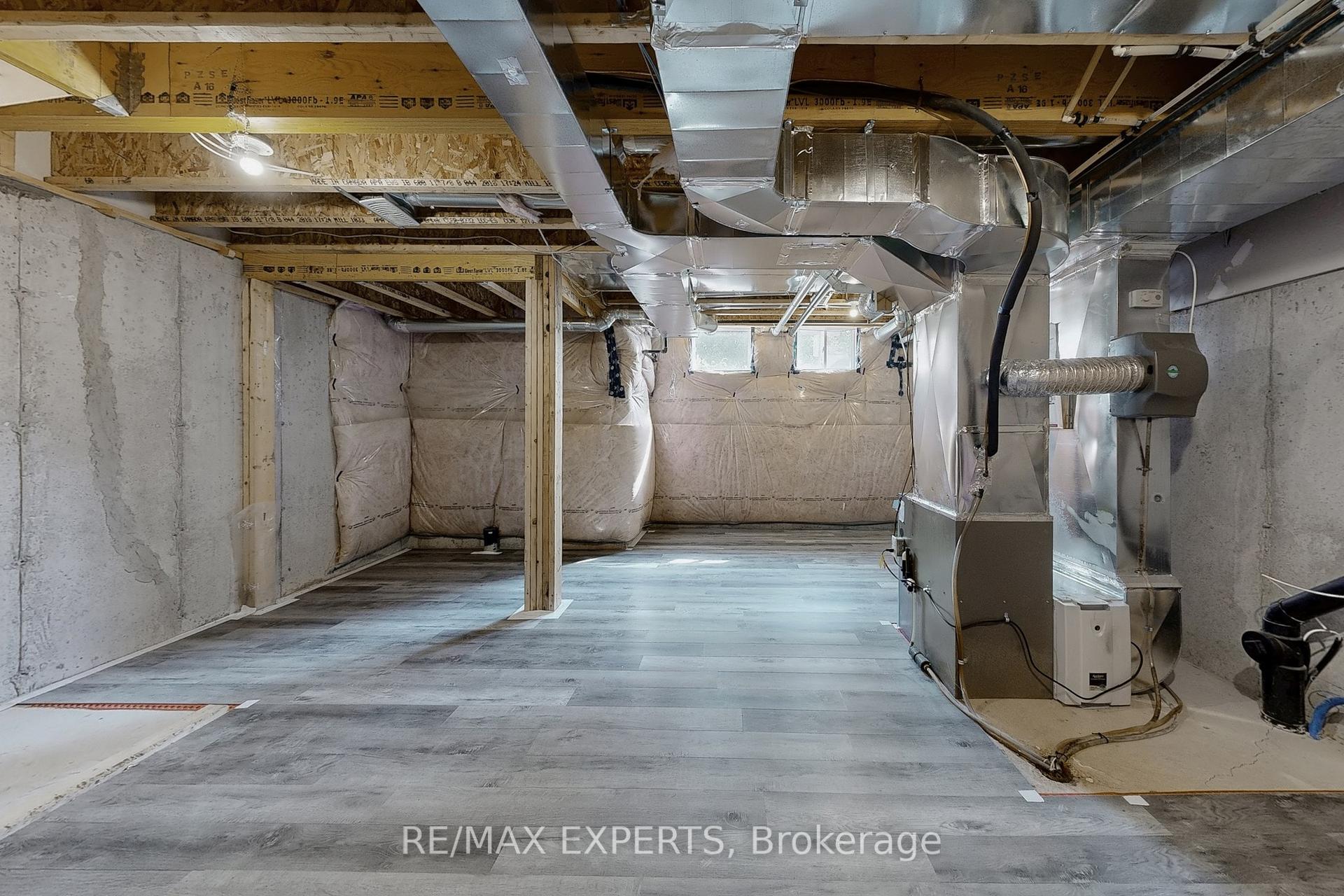 Photo 39 of Unit 5, 8 Church Street, Vaughan, Maple — HOMEH