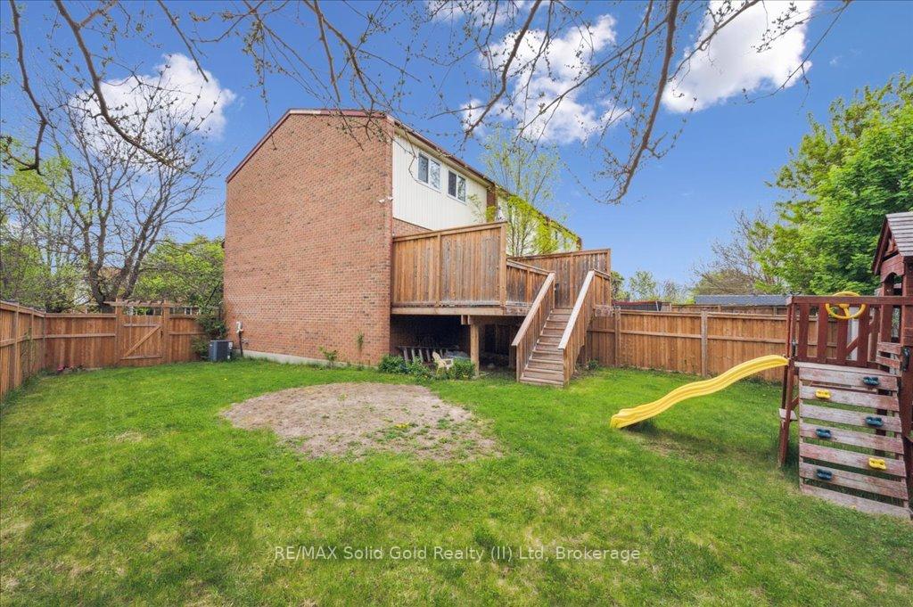 Photo 34 of Unit 3, 419 Bairstow Crescent, Waterloo — HOMEH