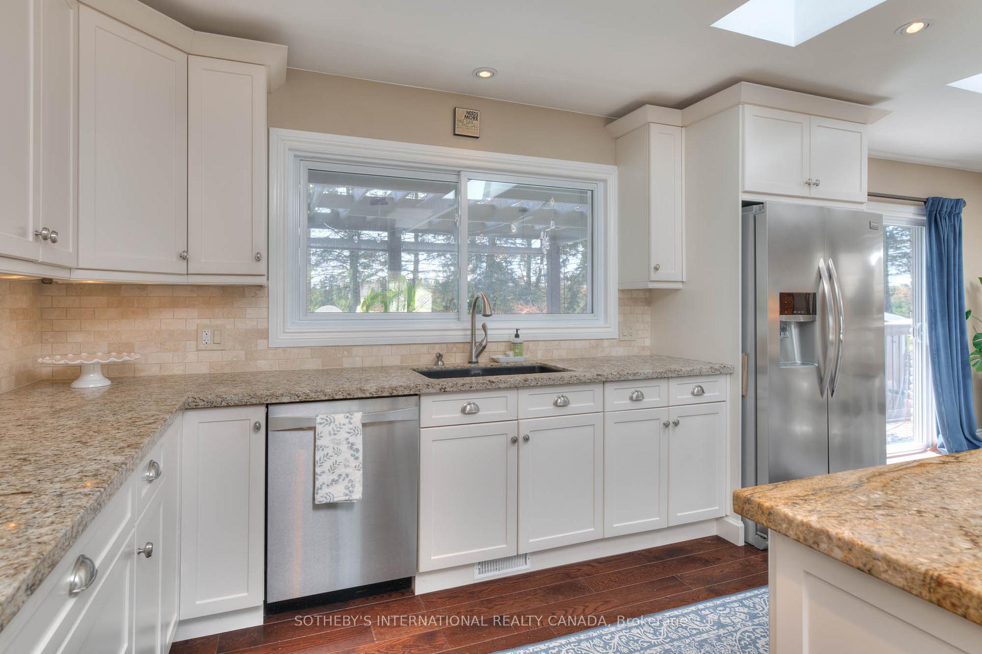 Photo 15 of 406 Lakeview Drive, Waterloo — HOMEH