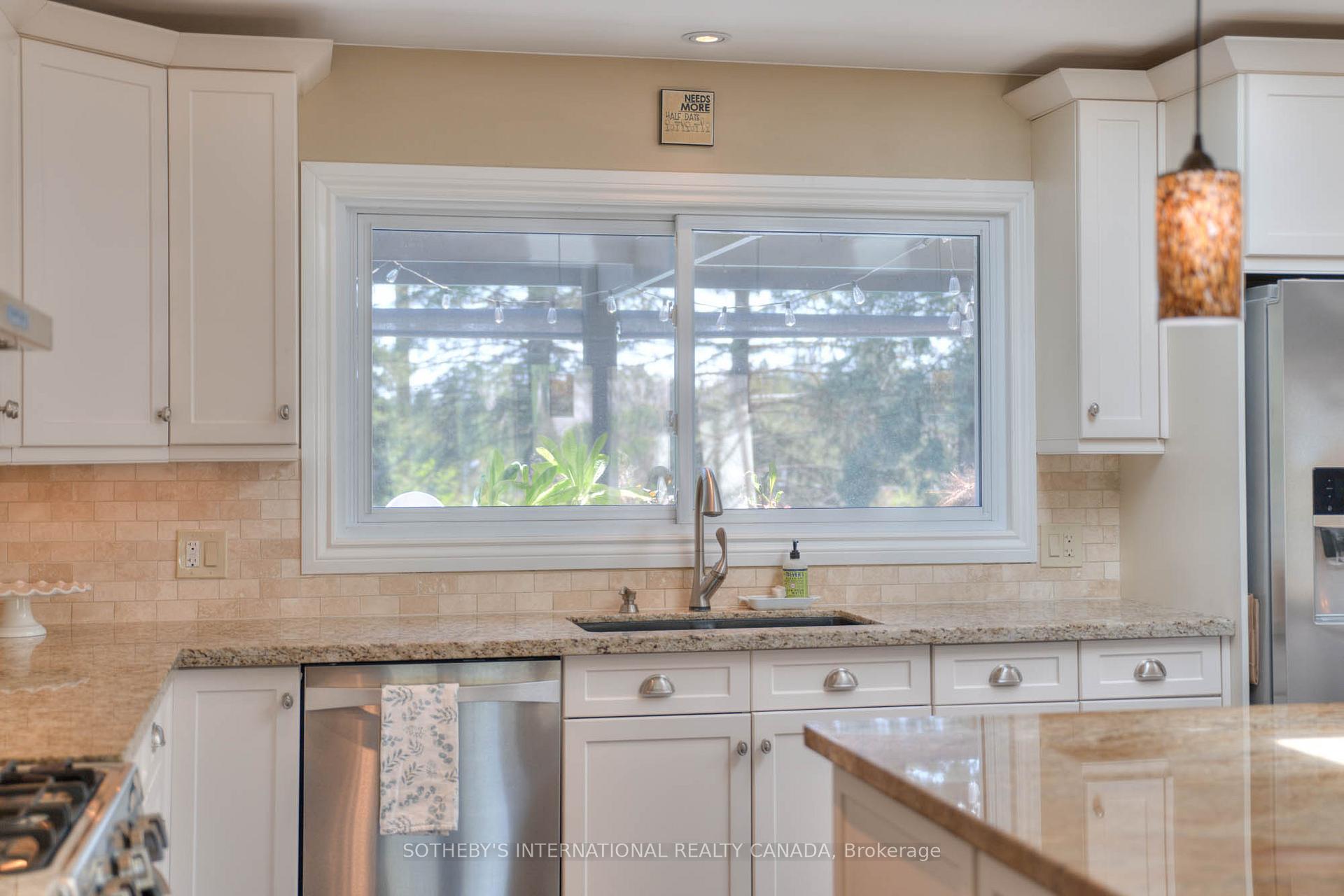 Photo 16 of 406 Lakeview Drive, Waterloo — HOMEH