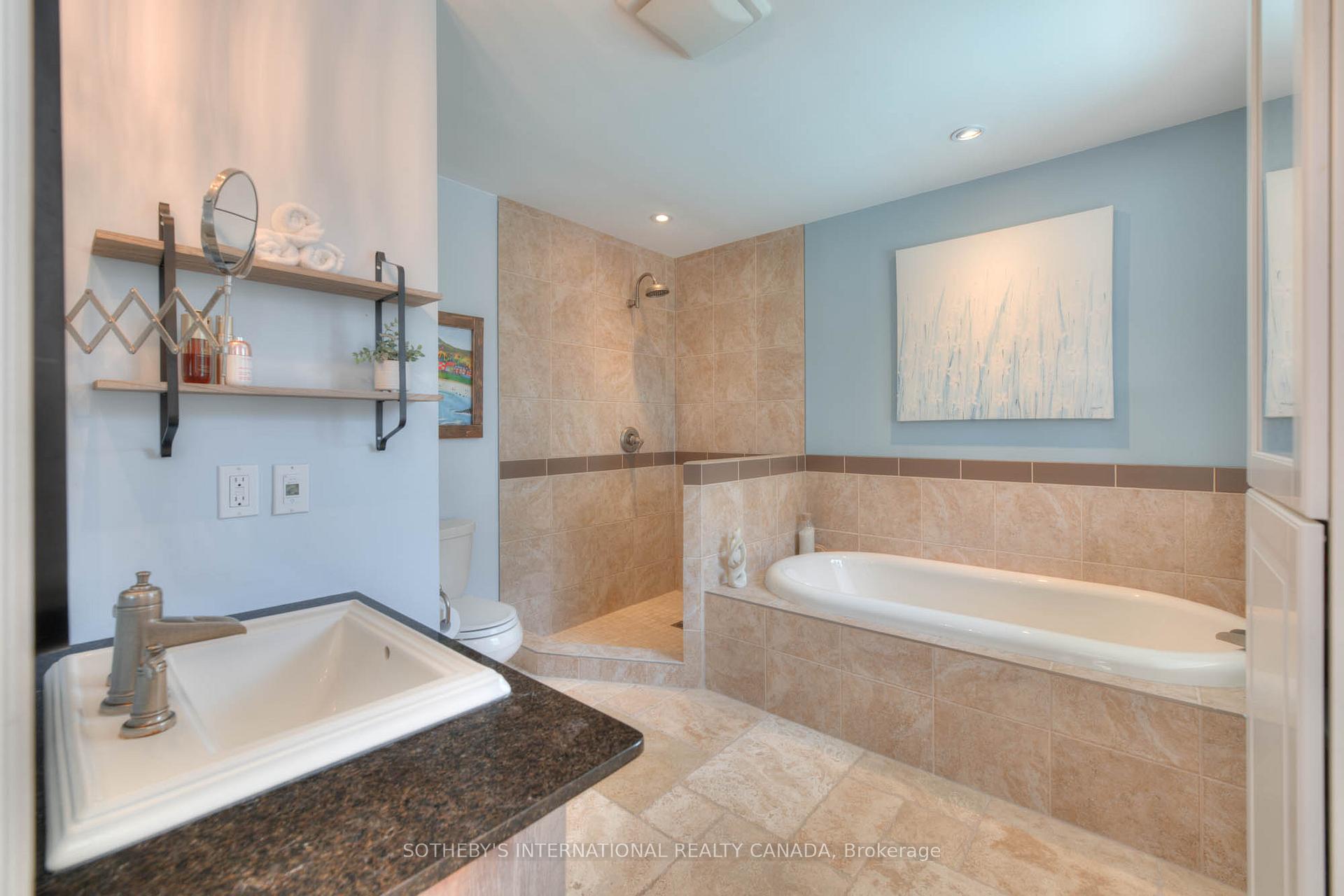 Photo 23 of 406 Lakeview Drive, Waterloo — HOMEH