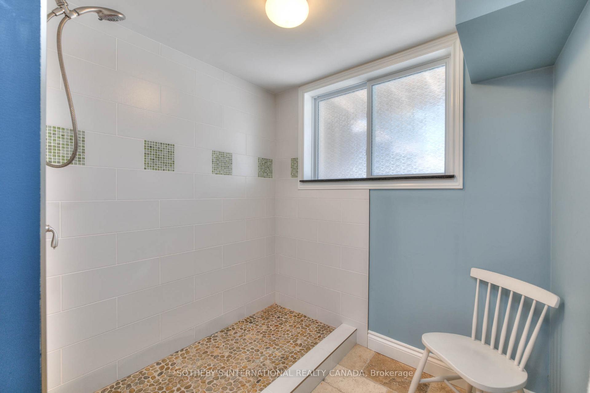 Photo 30 of 406 Lakeview Drive, Waterloo — HOMEH