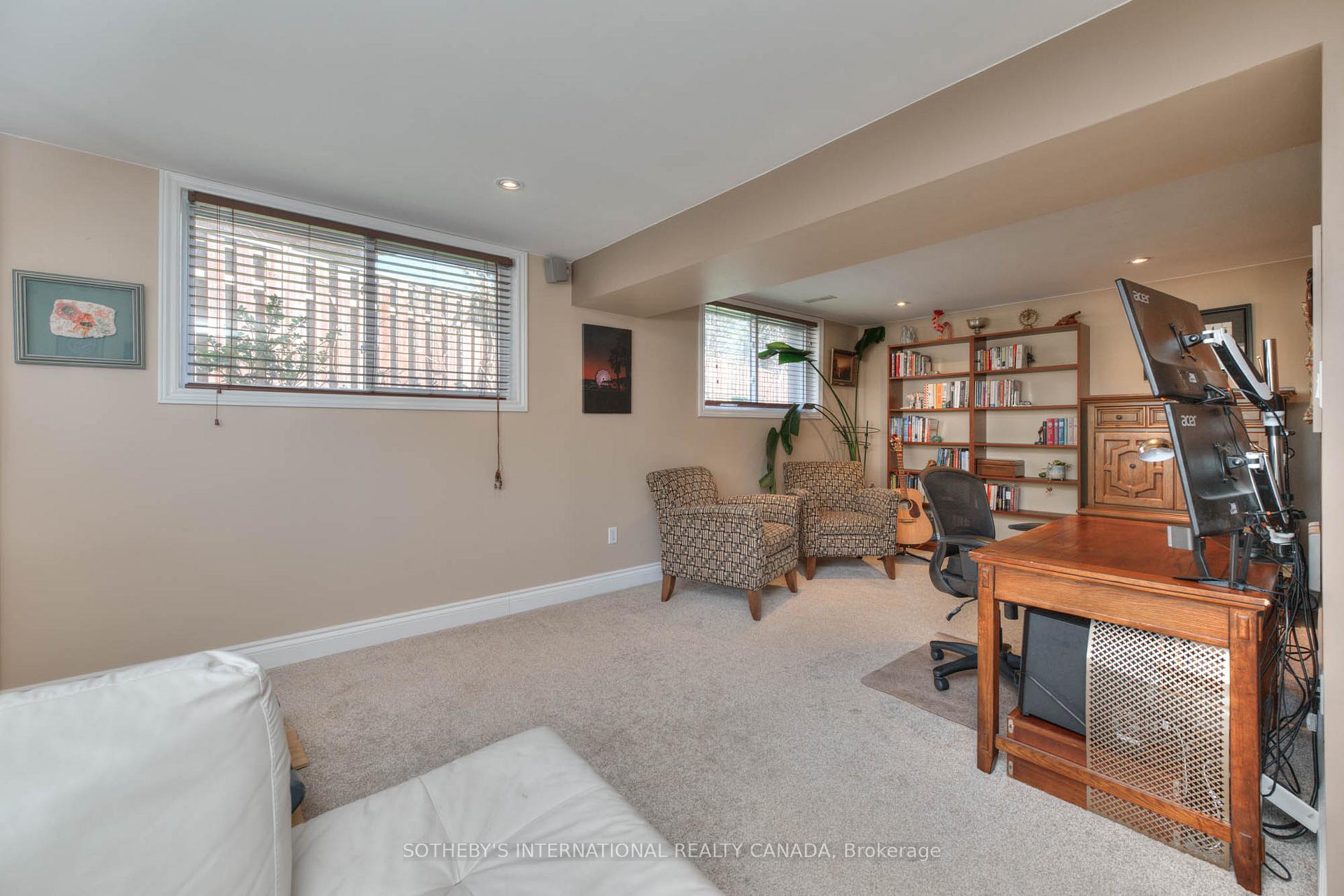 Photo 39 of 406 Lakeview Drive, Waterloo — HOMEH