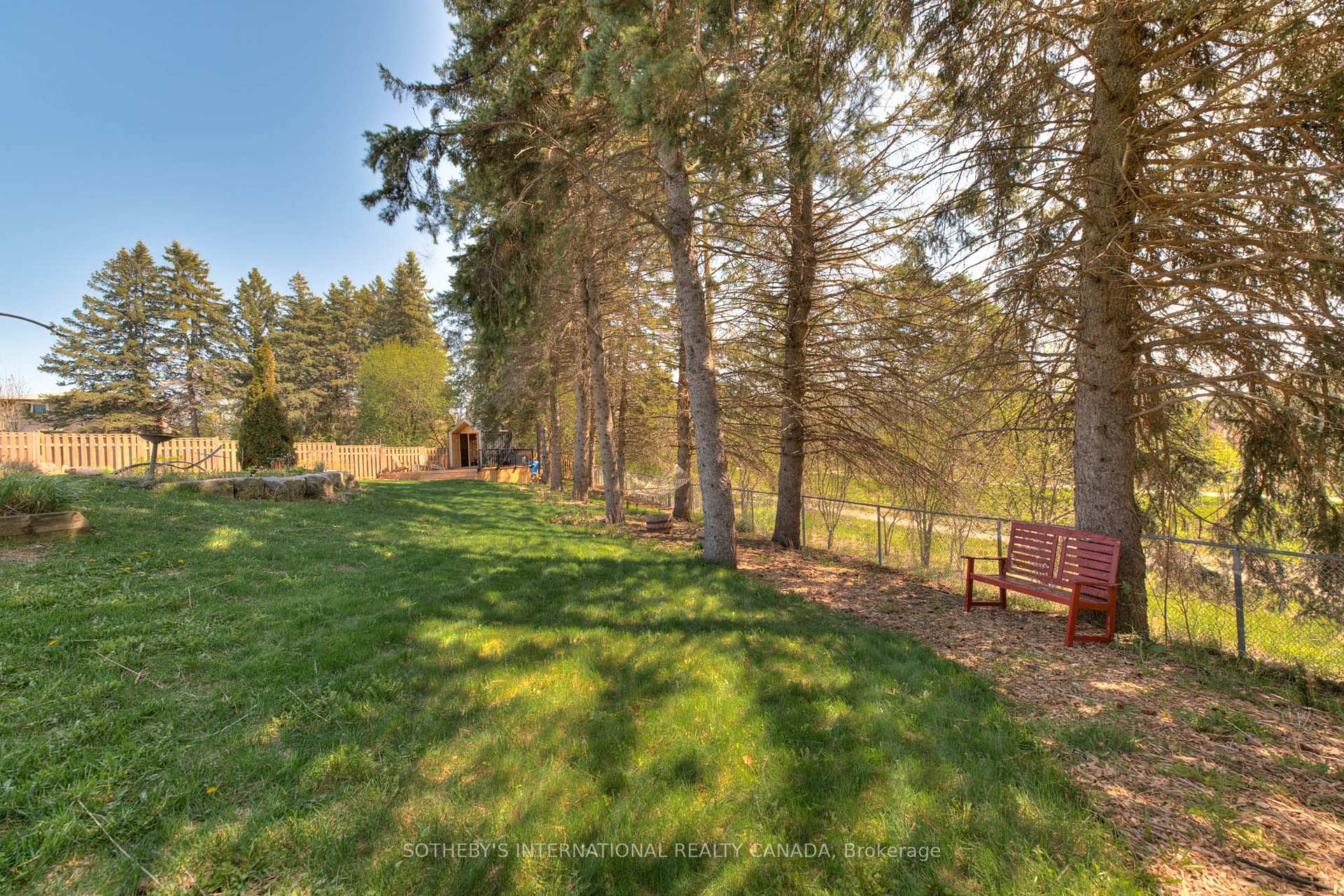 Photo 46 of 406 Lakeview Drive, Waterloo — HOMEH