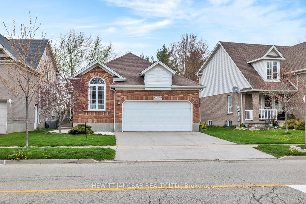Photo 2 of 430 Eastbridge Boulevard, Waterloo — HOMEH
