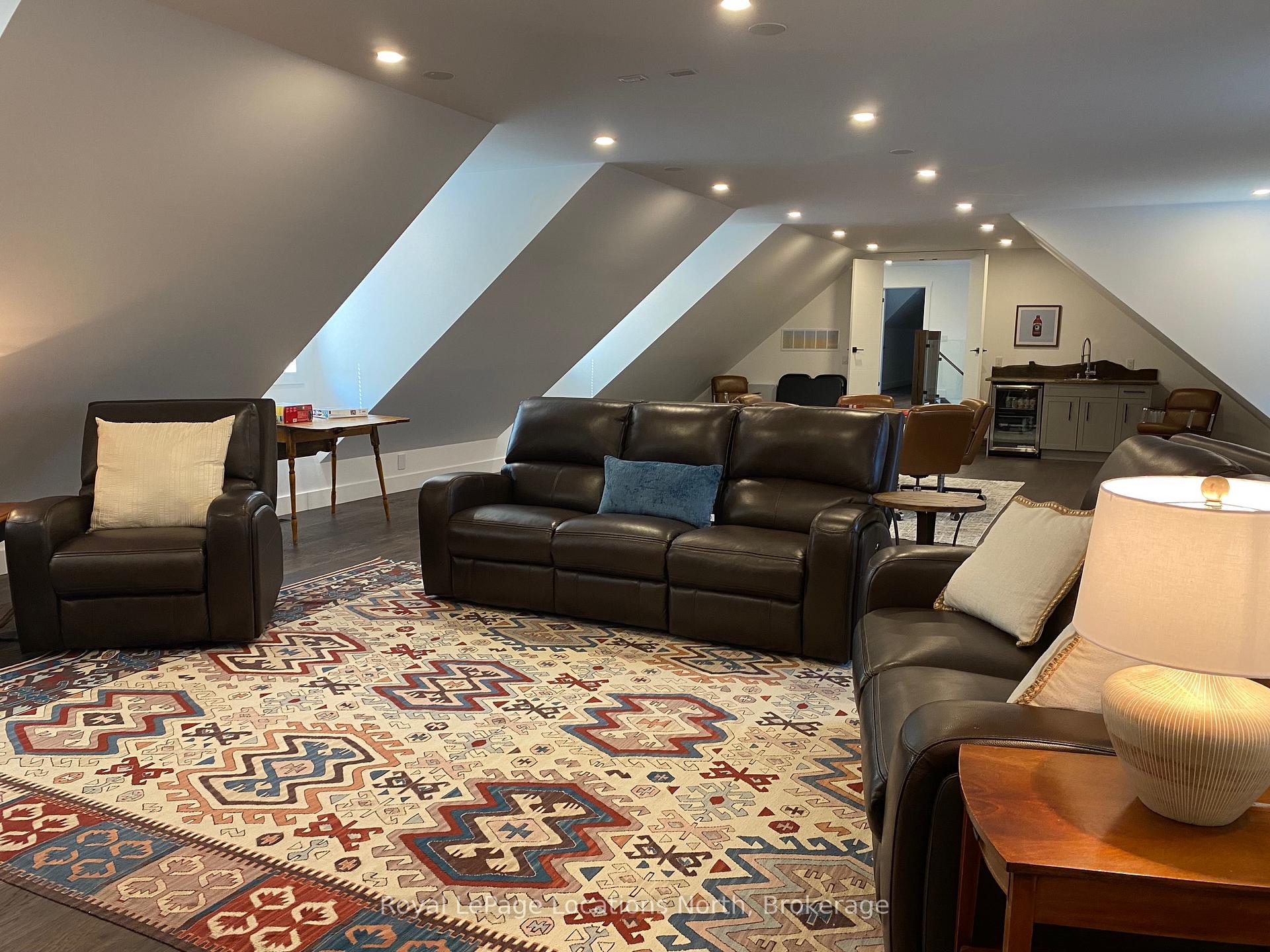 Photo 41 of 112 Interlaken Court, Blue Mountains — HOMEH
