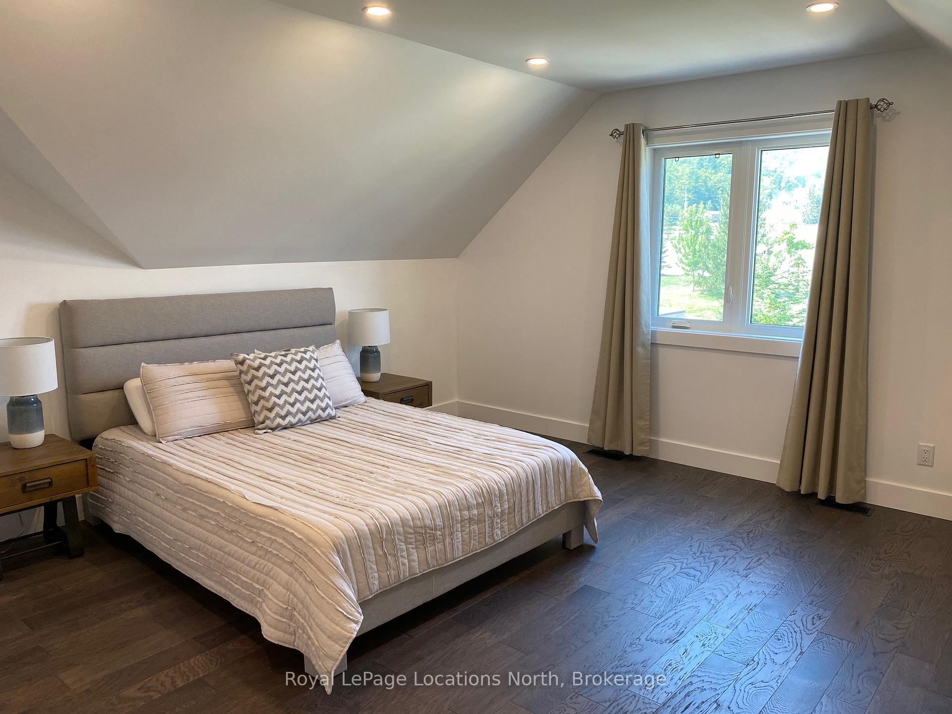 Photo 49 of 112 Interlaken Court, Blue Mountains — HOMEH