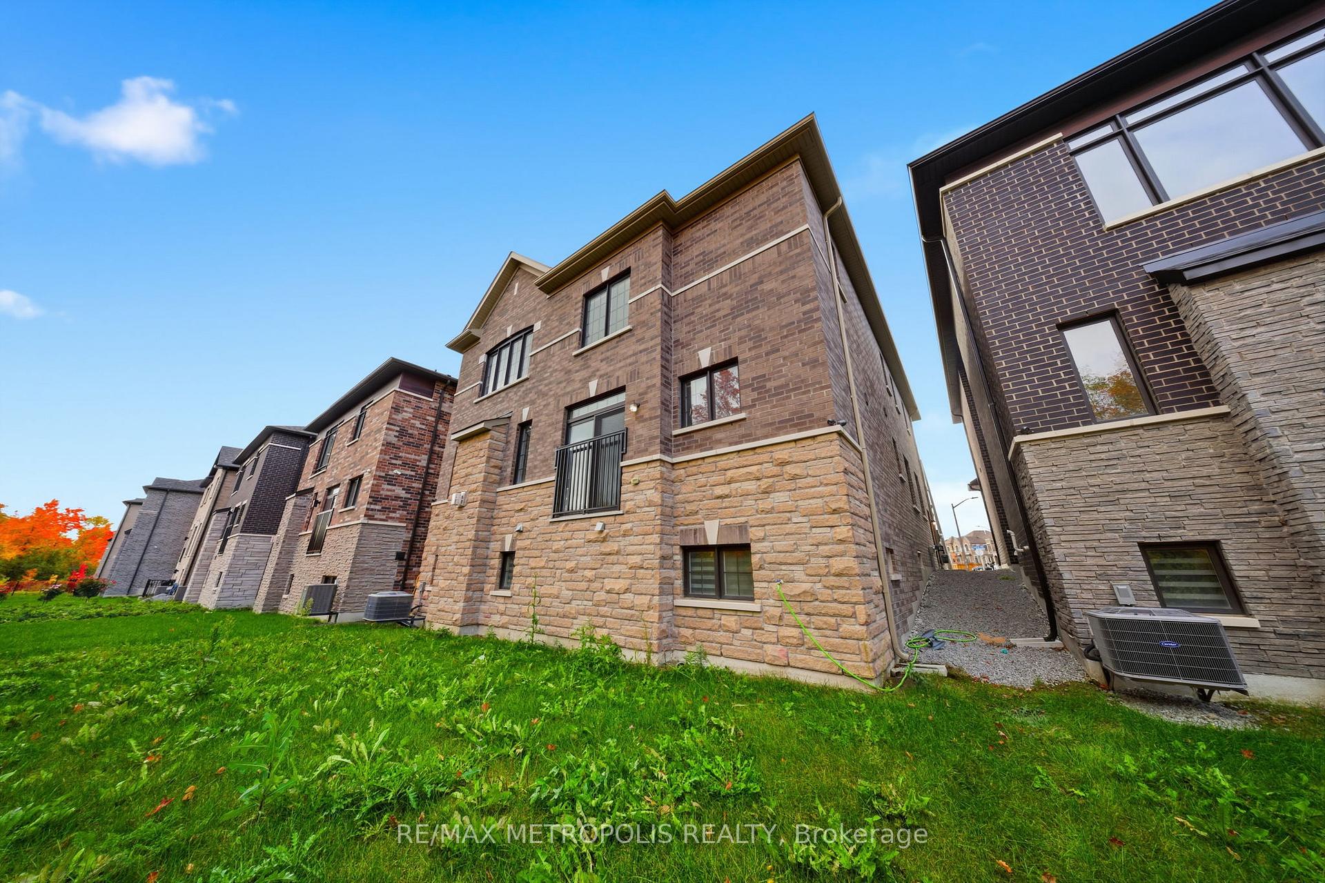 Photo 42 of 35 Fruitful Crescent, Whitby, Rural Whitby — HOMEH