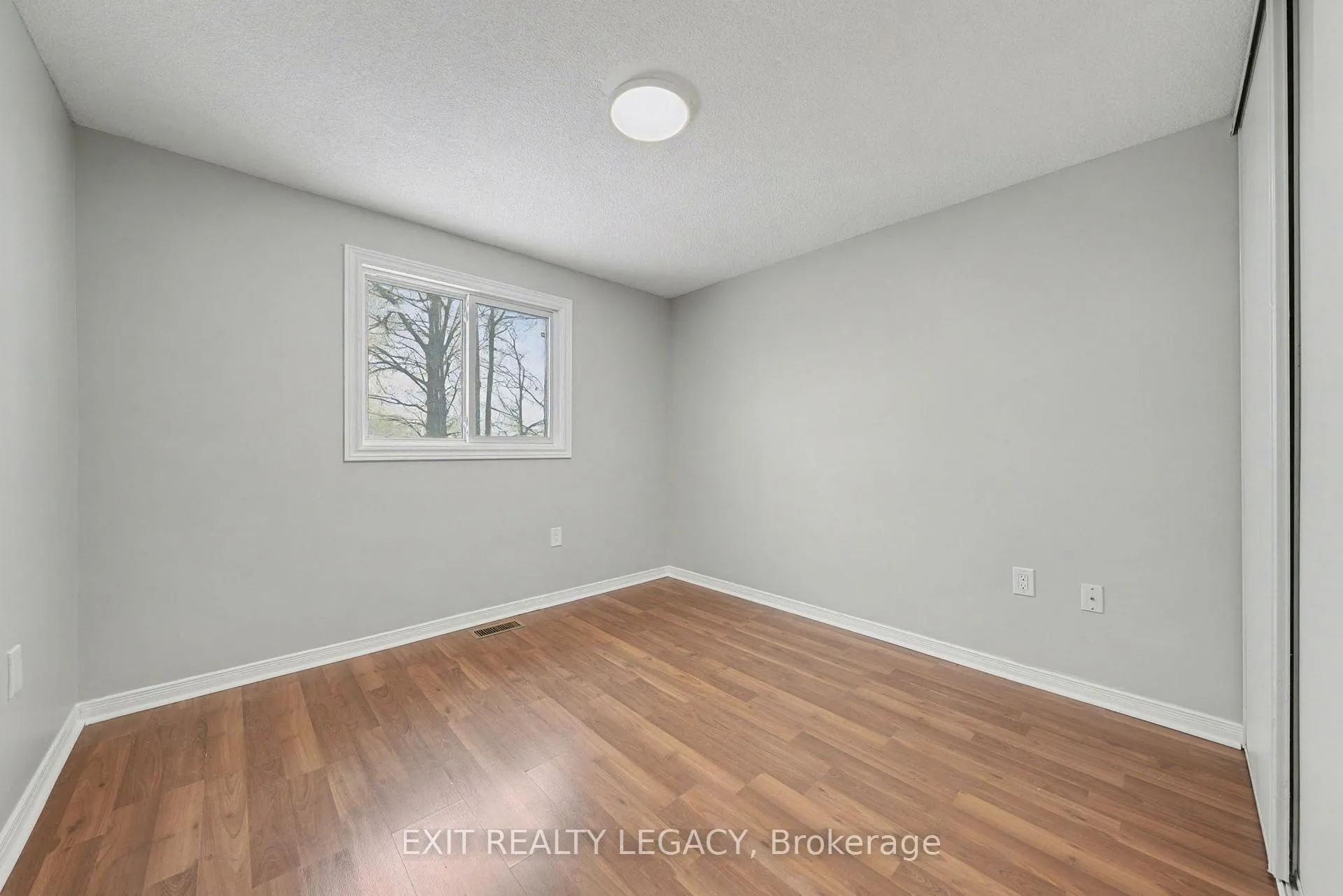 Photo 15 of 72 Ferguson Drive, Barrie, Northwest — HOMEH