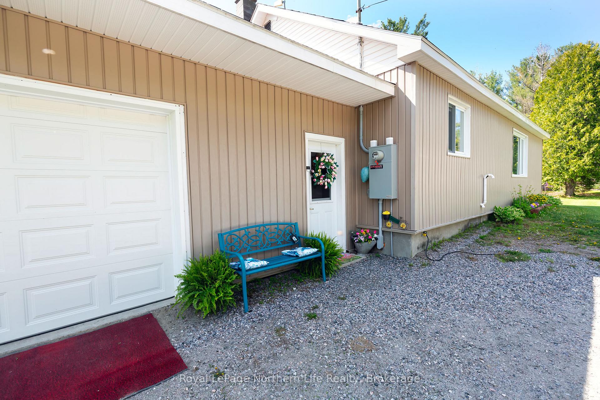 Photo 12 of 81 Bear Lake Road, West Nipissing, Verner — HOMEH