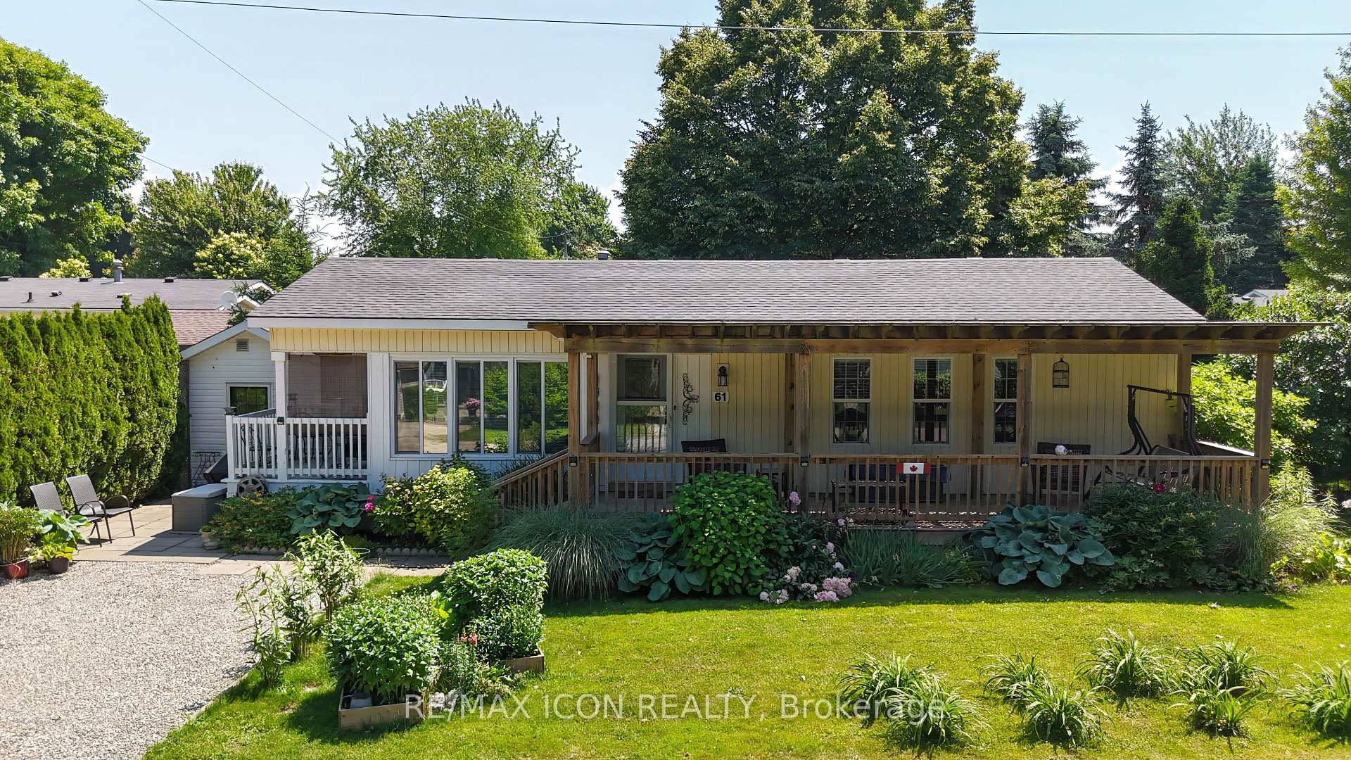 Photo 1 of Unit 61 Water's Edge, 77307 Bluewater Highway, Bluewater, Bayfield — HOMEH