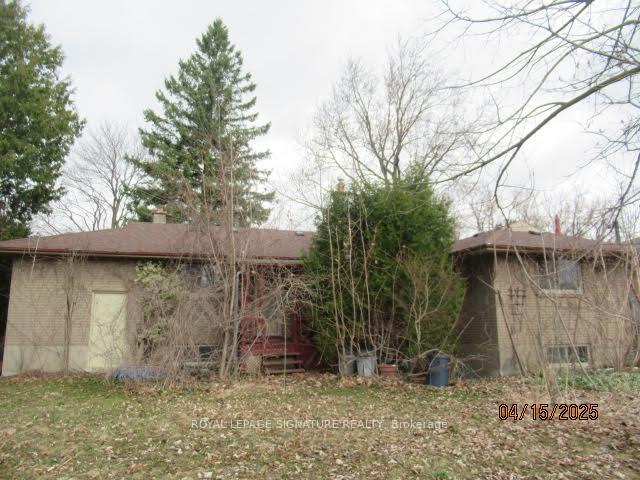 Photo 2 of 33 Lancer Drive, Vaughan, Maple — HOMEH