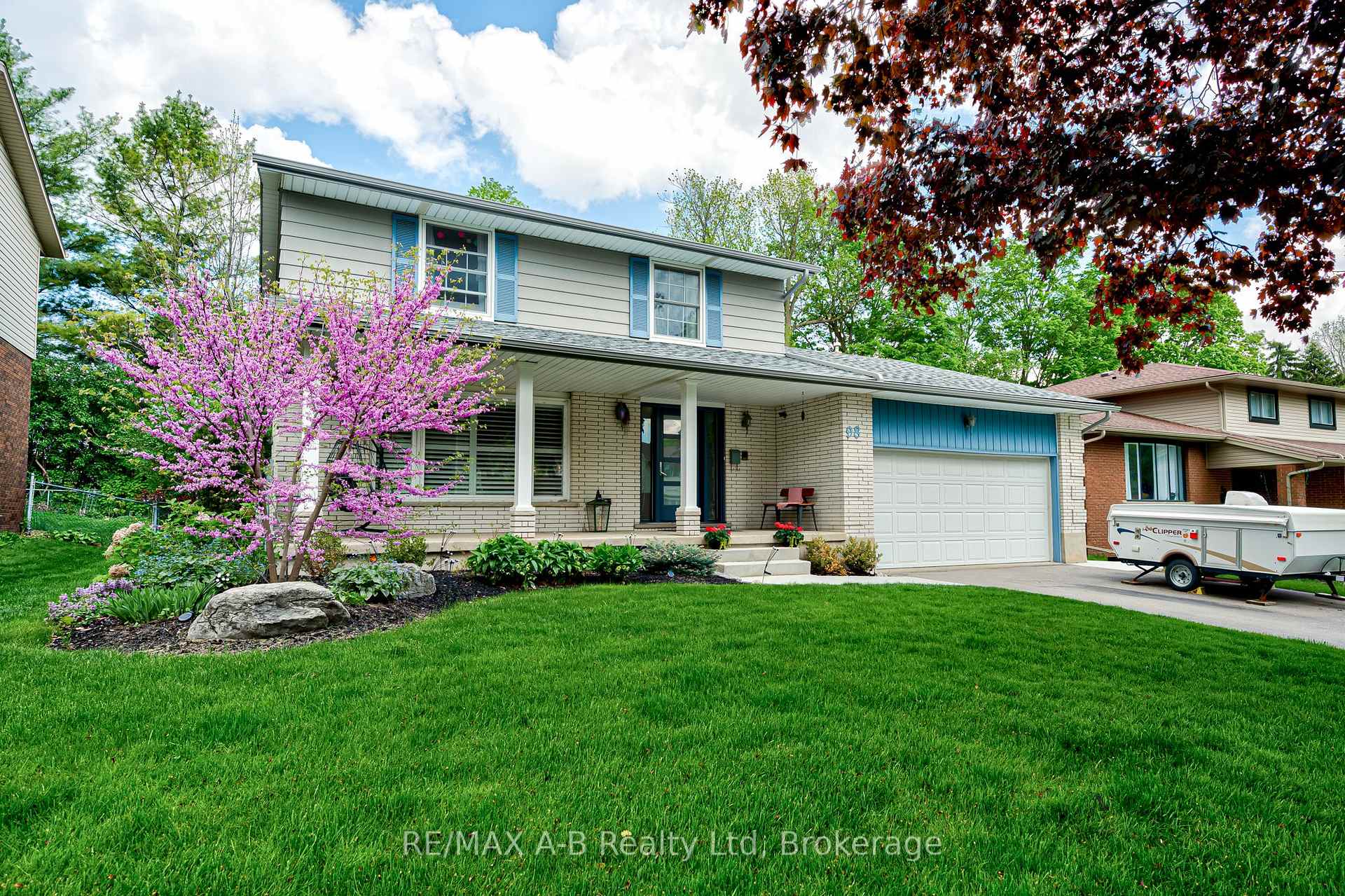 Photo 1 of 98 Mccarron Crescent, Waterloo — HOMEH