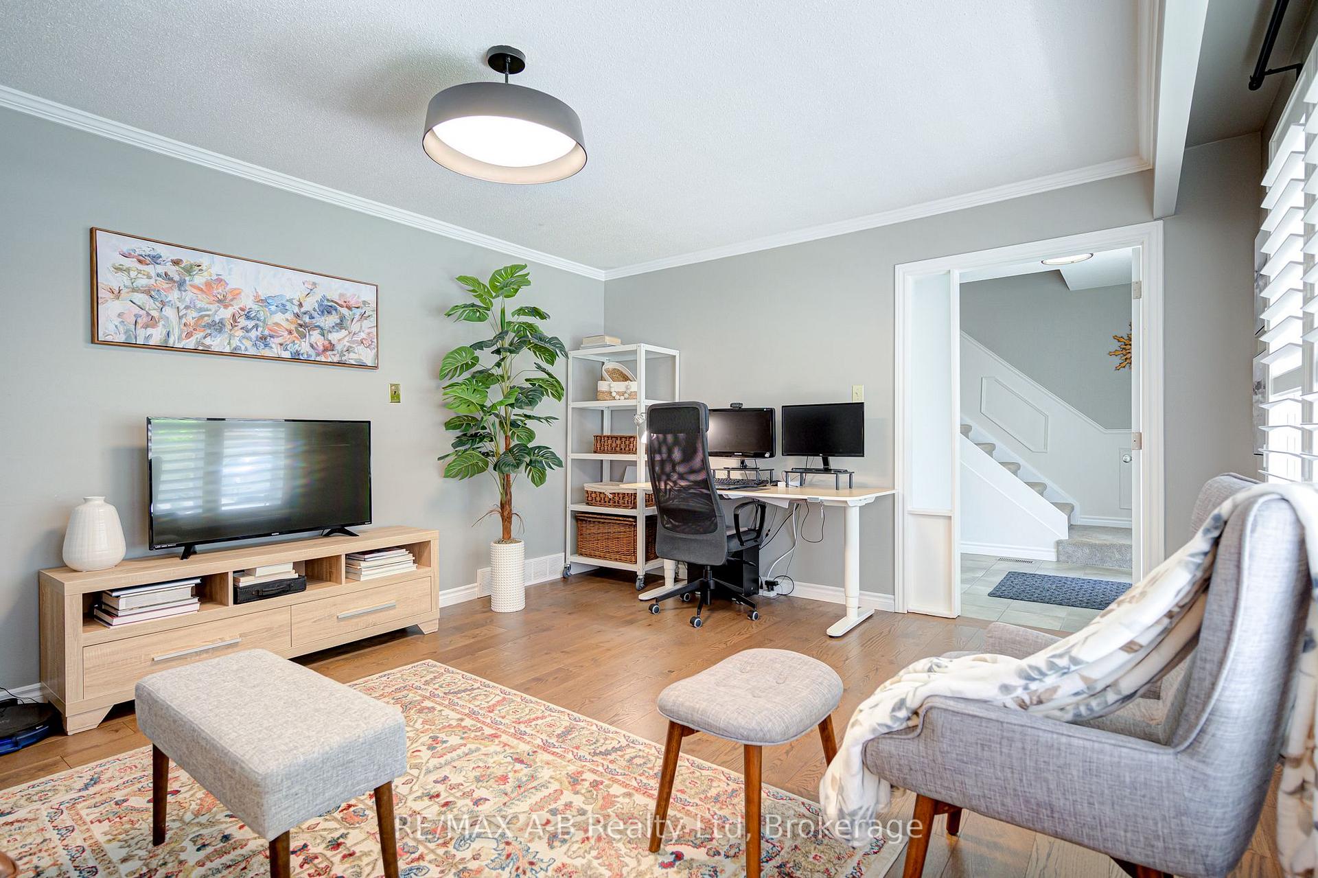 Photo 8 of 98 Mccarron Crescent, Waterloo — HOMEH