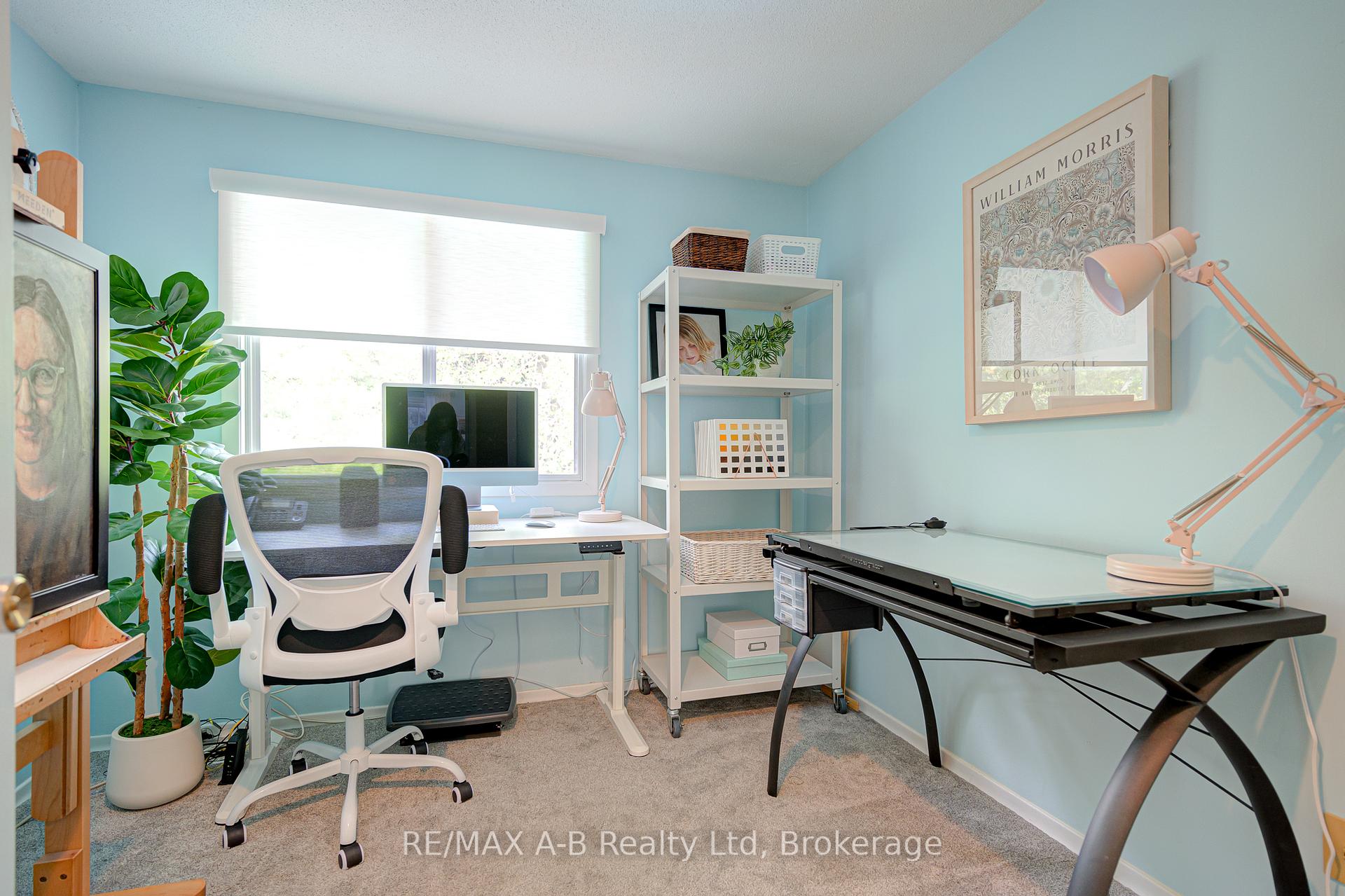Photo 19 of 98 Mccarron Crescent, Waterloo — HOMEH