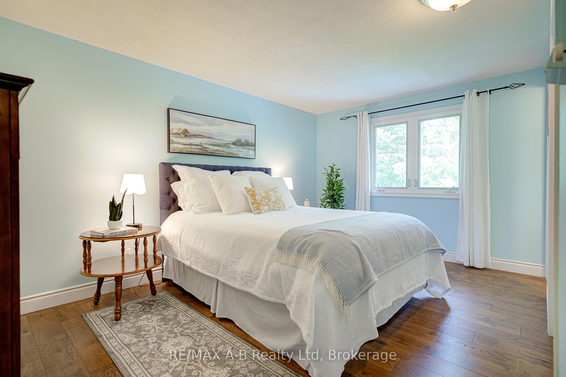 Photo 22 of 98 Mccarron Crescent, Waterloo — HOMEH