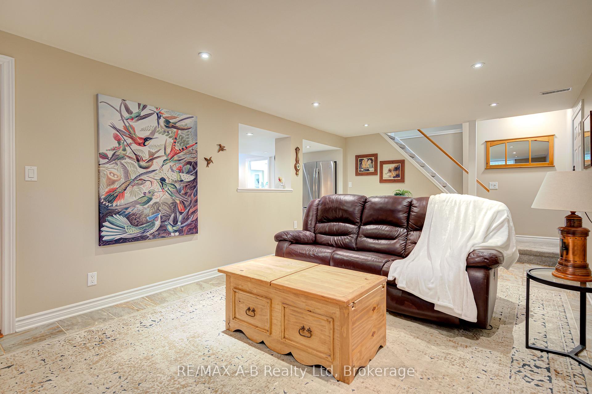Photo 28 of 98 Mccarron Crescent, Waterloo — HOMEH