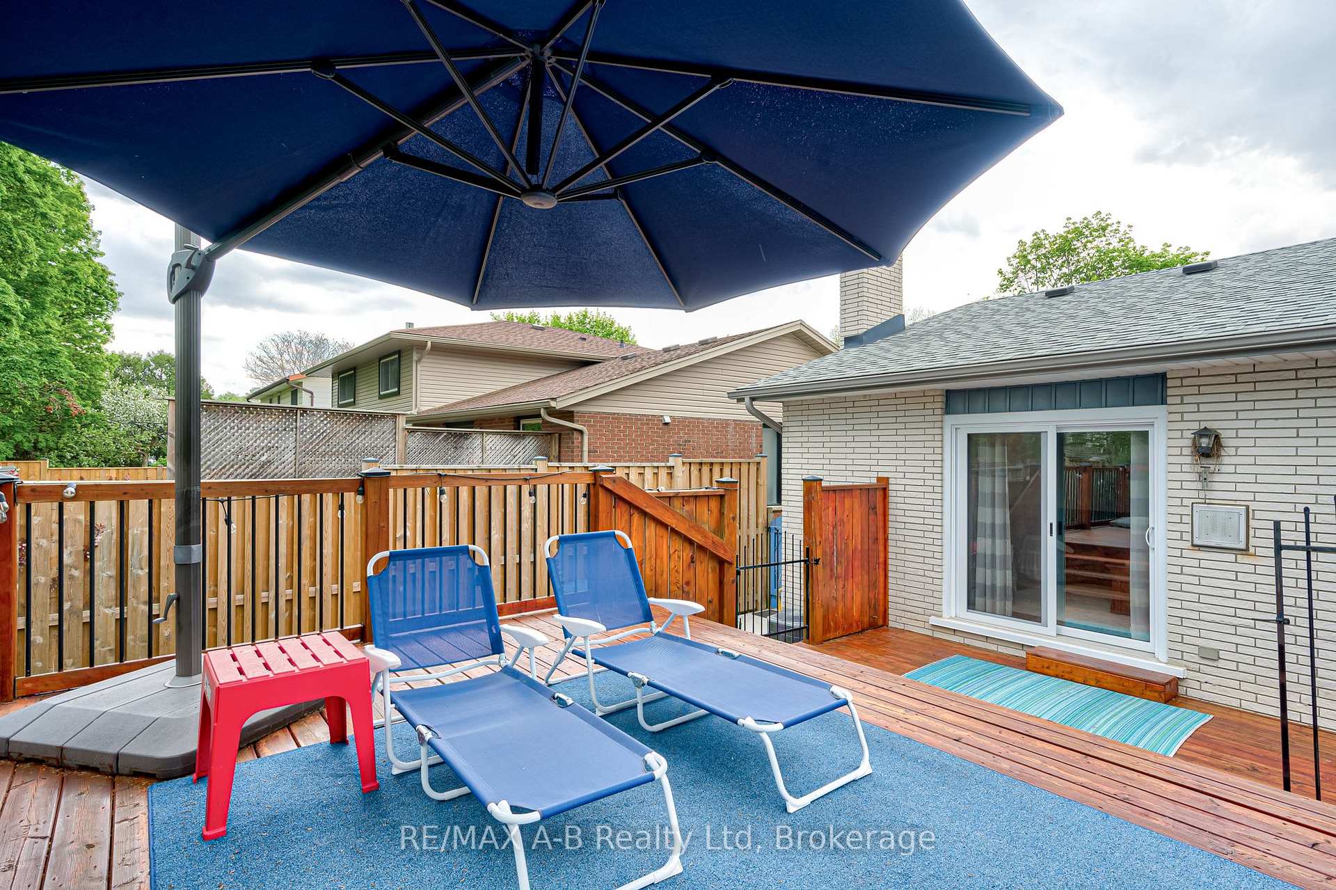 Photo 37 of 98 Mccarron Crescent, Waterloo — HOMEH