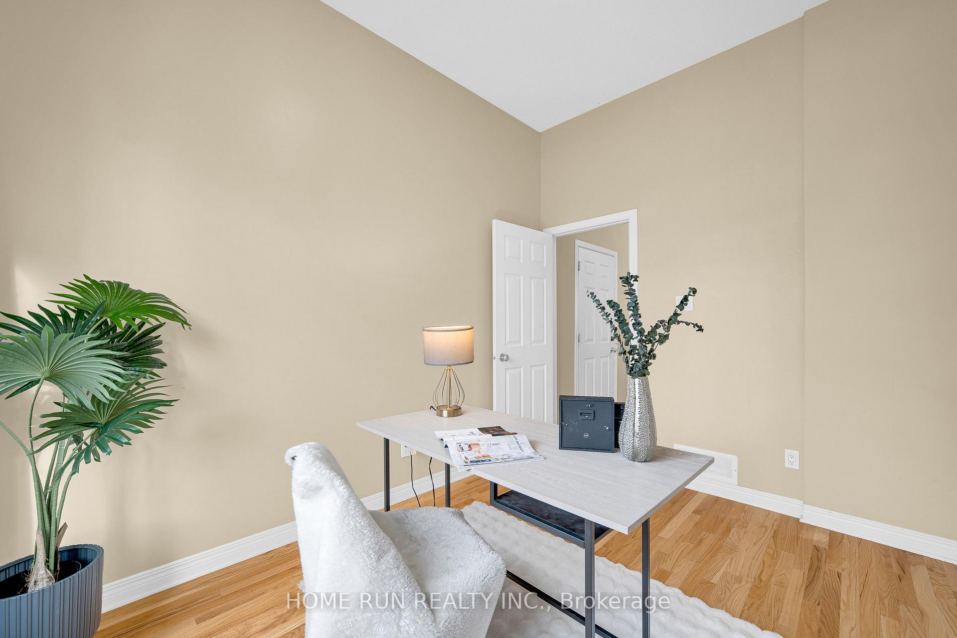 Photo 7 of 517 Devonwood Circle, Ottawa, Blossom Park/Kemp Park/Findlay Creek — HOMEH
