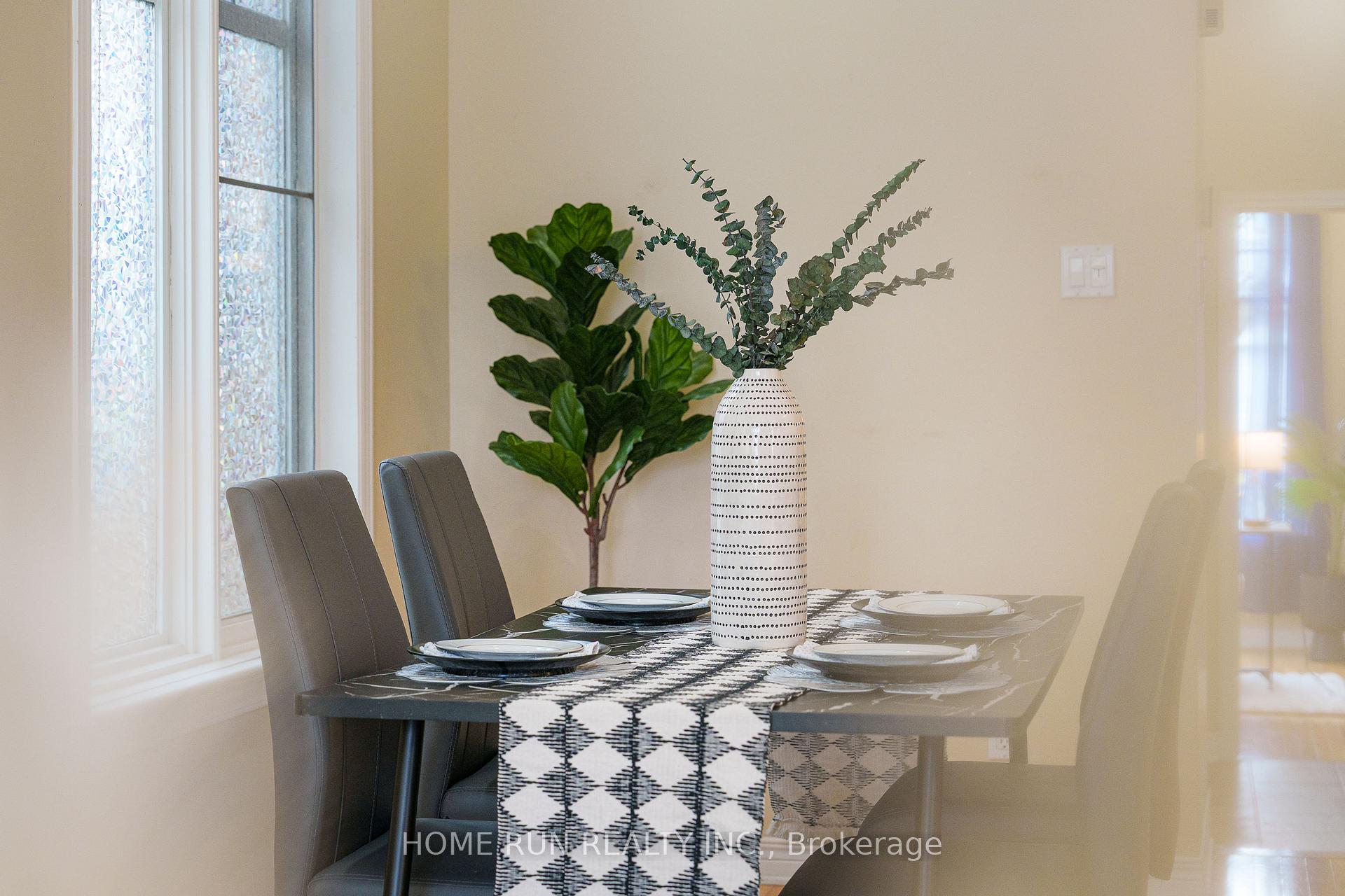 Photo 8 of 517 Devonwood Circle, Ottawa, Blossom Park/Kemp Park/Findlay Creek — HOMEH