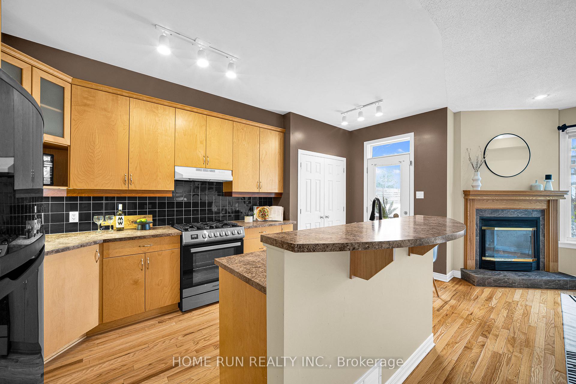 Photo 16 of 517 Devonwood Circle, Ottawa, Blossom Park/Kemp Park/Findlay Creek — HOMEH