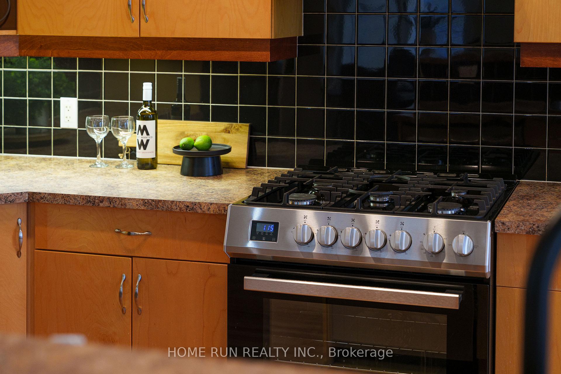 Photo 15 of 517 Devonwood Circle, Ottawa, Blossom Park/Kemp Park/Findlay Creek — HOMEH