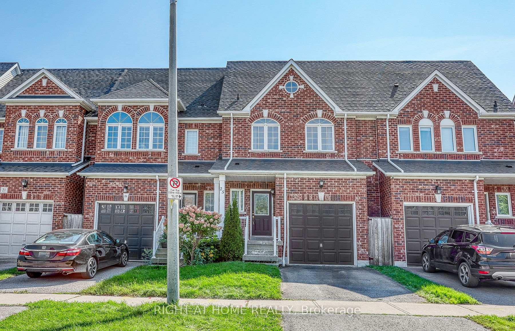 Photo 1 of 25 Stockton Court, Whitby, Taunton North — HOMEH