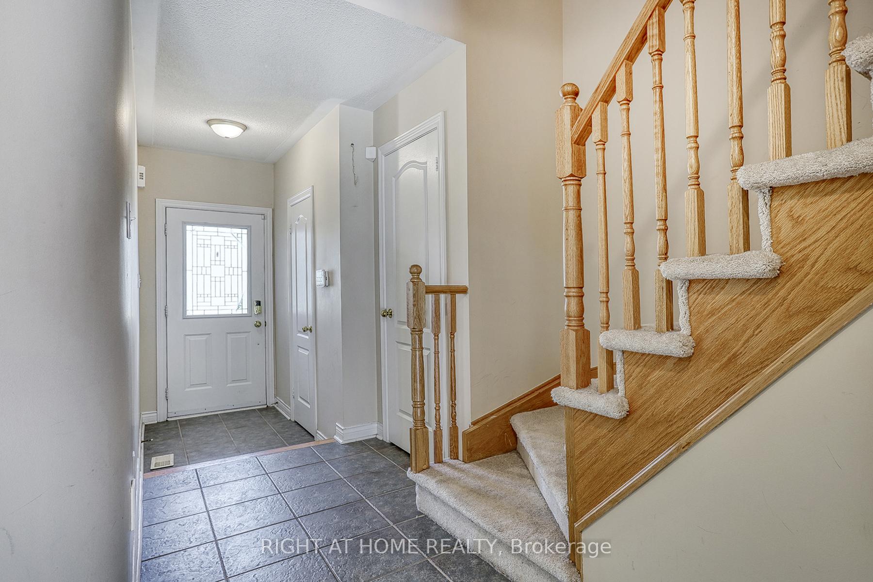 Photo 5 of 25 Stockton Court, Whitby, Taunton North — HOMEH
