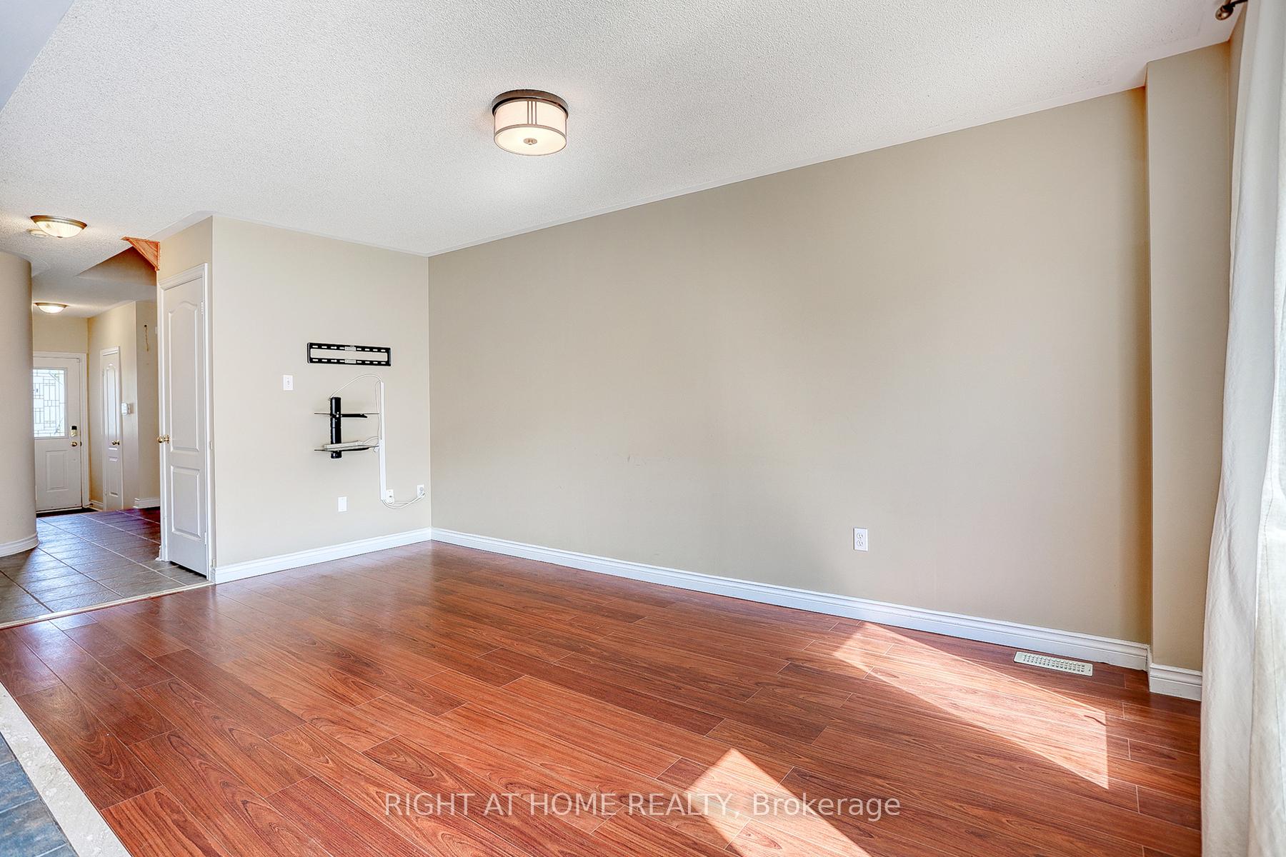 Photo 14 of 25 Stockton Court, Whitby, Taunton North — HOMEH