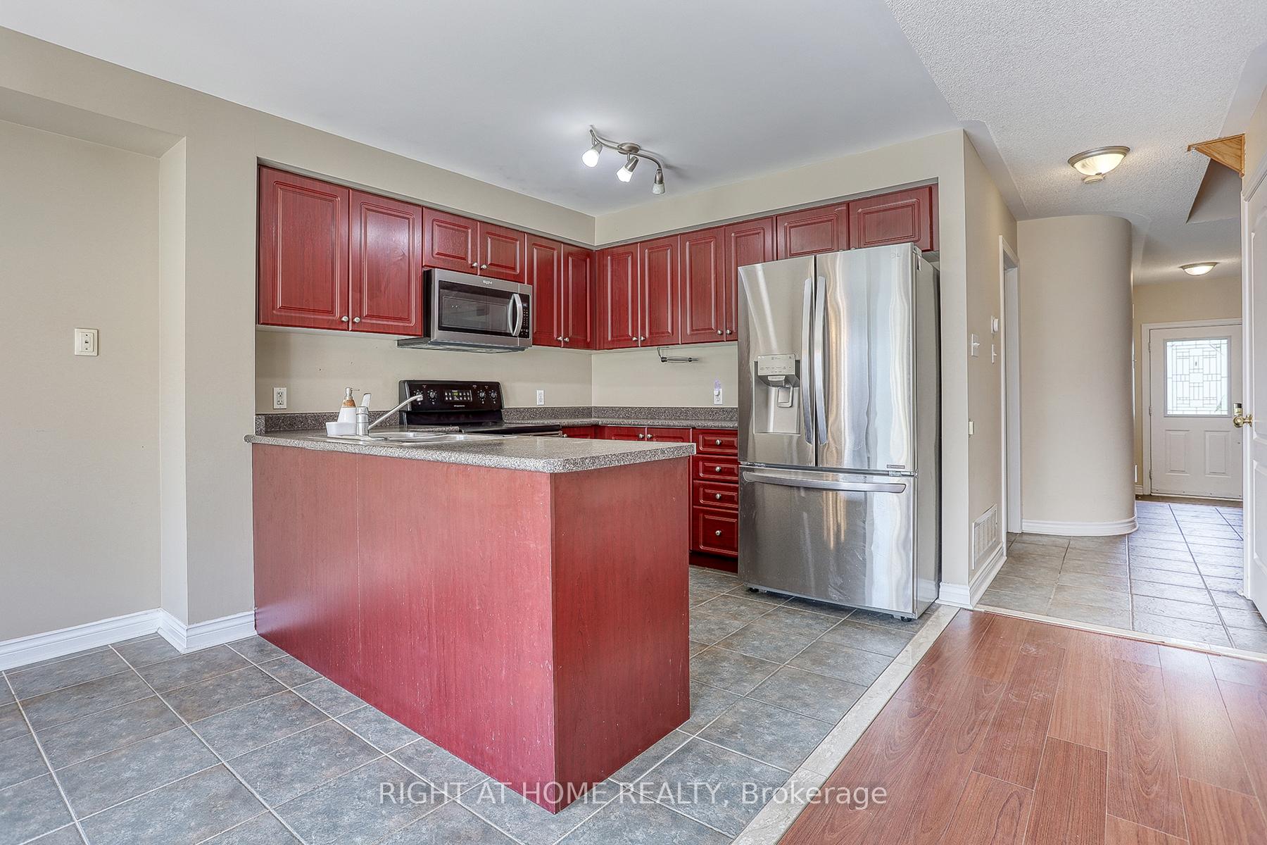 Photo 16 of 25 Stockton Court, Whitby, Taunton North — HOMEH