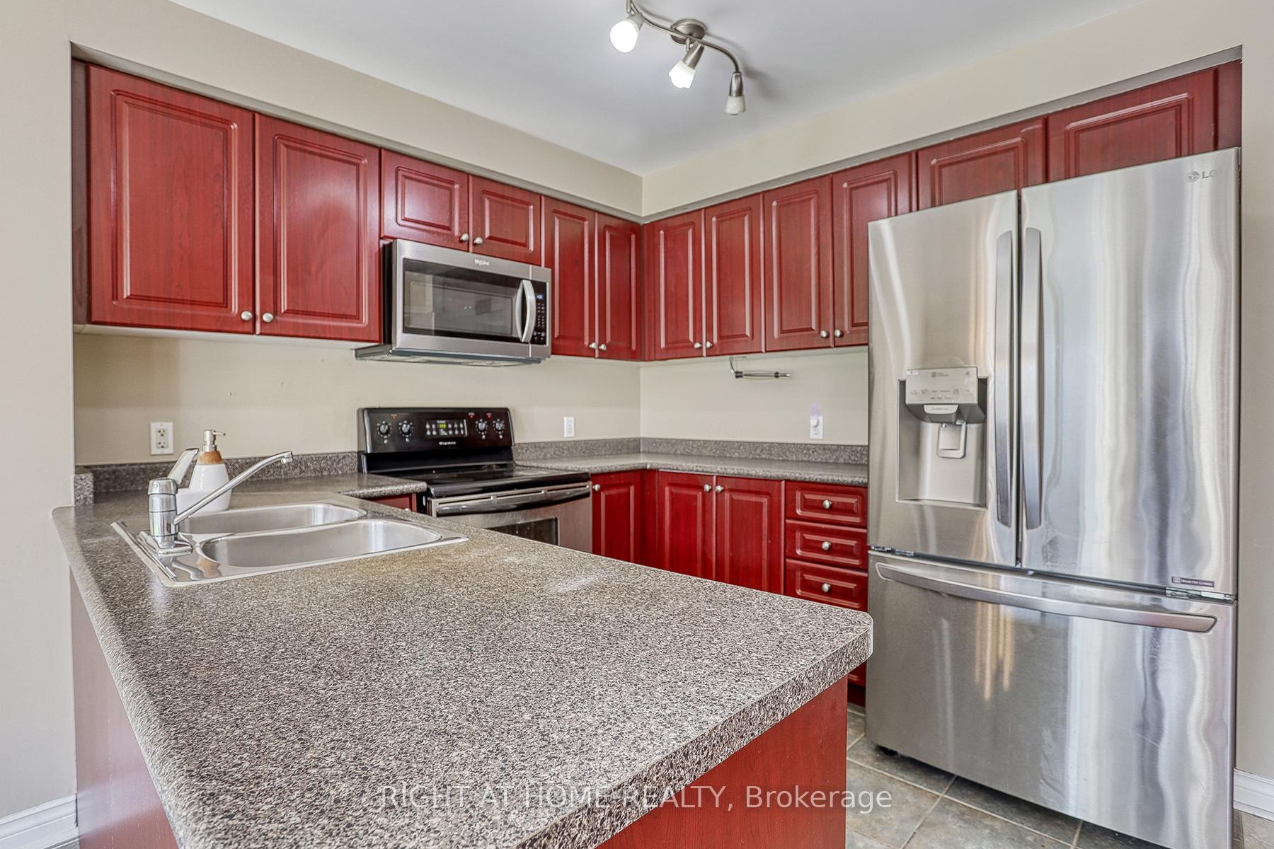 Photo 17 of 25 Stockton Court, Whitby, Taunton North — HOMEH